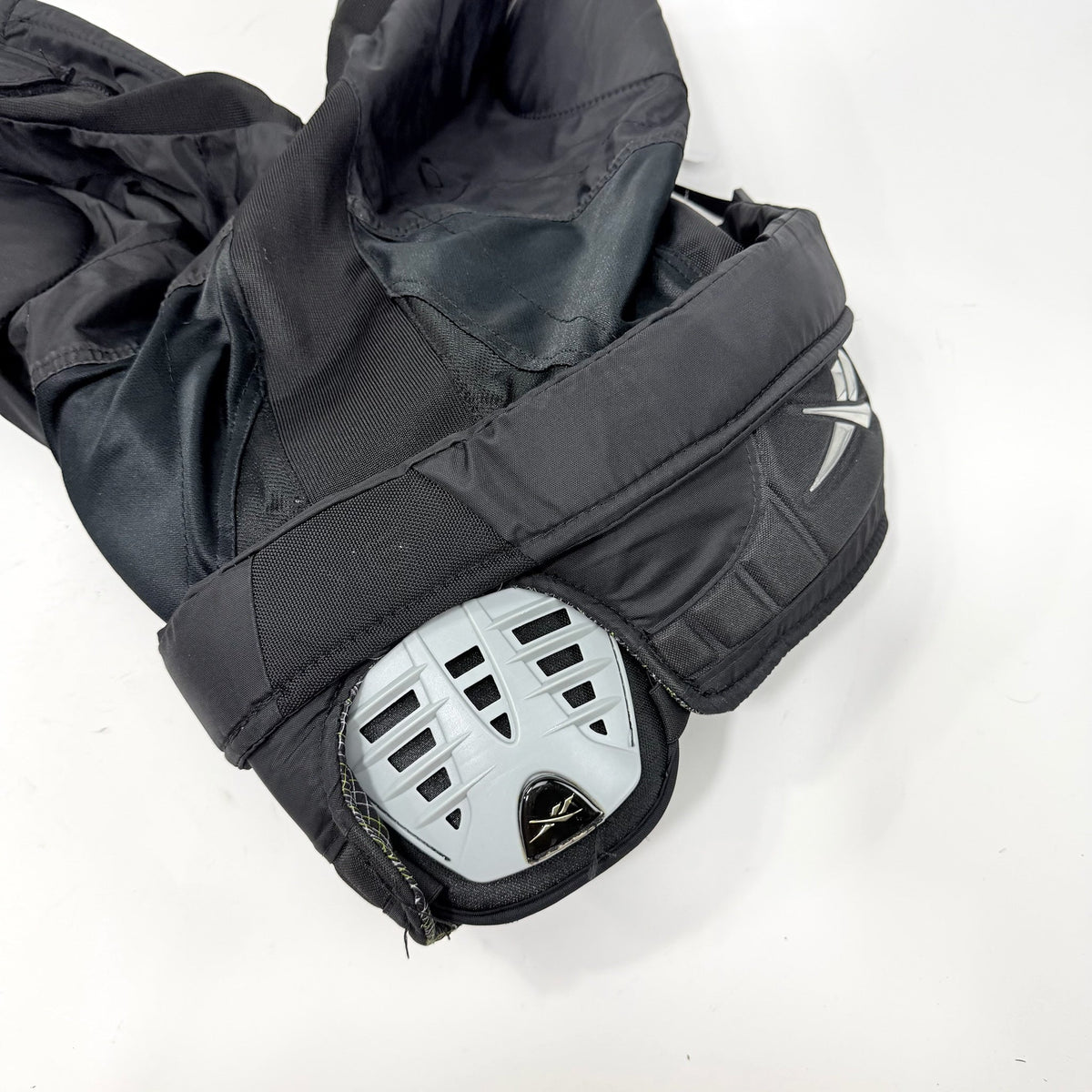 Used Black Reebok Pants | Senior Large | AB381