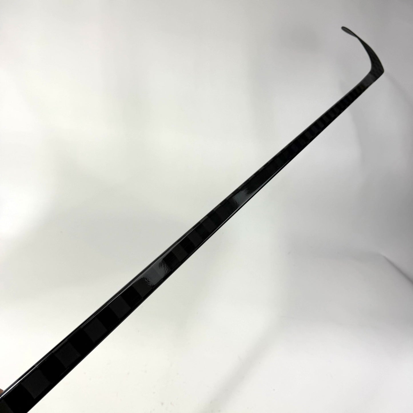 New Right HSM Pro Blackout Extra Lite | 75 Flex P28 Curve Grip | AB428