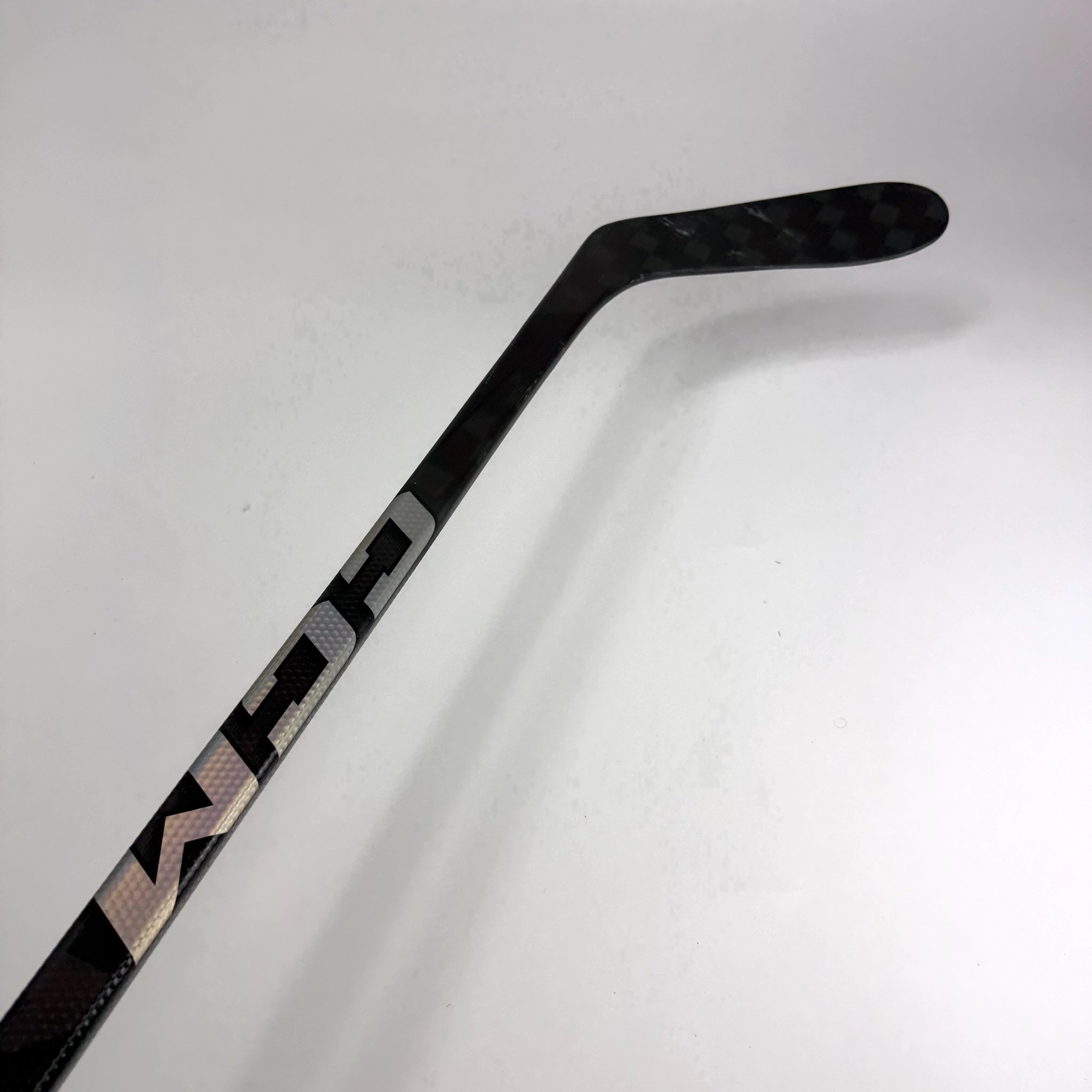 New Right Black CCM Jetspeed FT7 Pro | 85 Flex P28 Curve Grip | F420