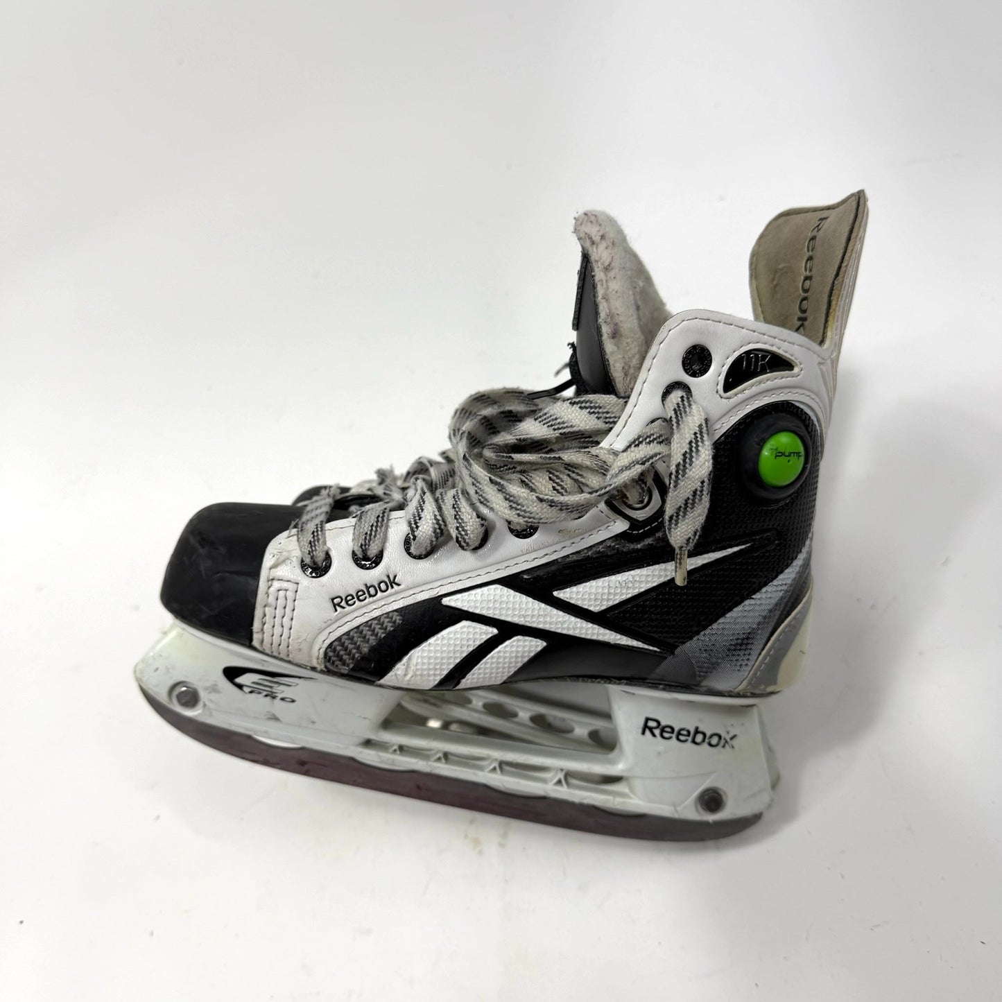 Used White Reebok 11k Pump Skates | Size 4.5 D | AB456