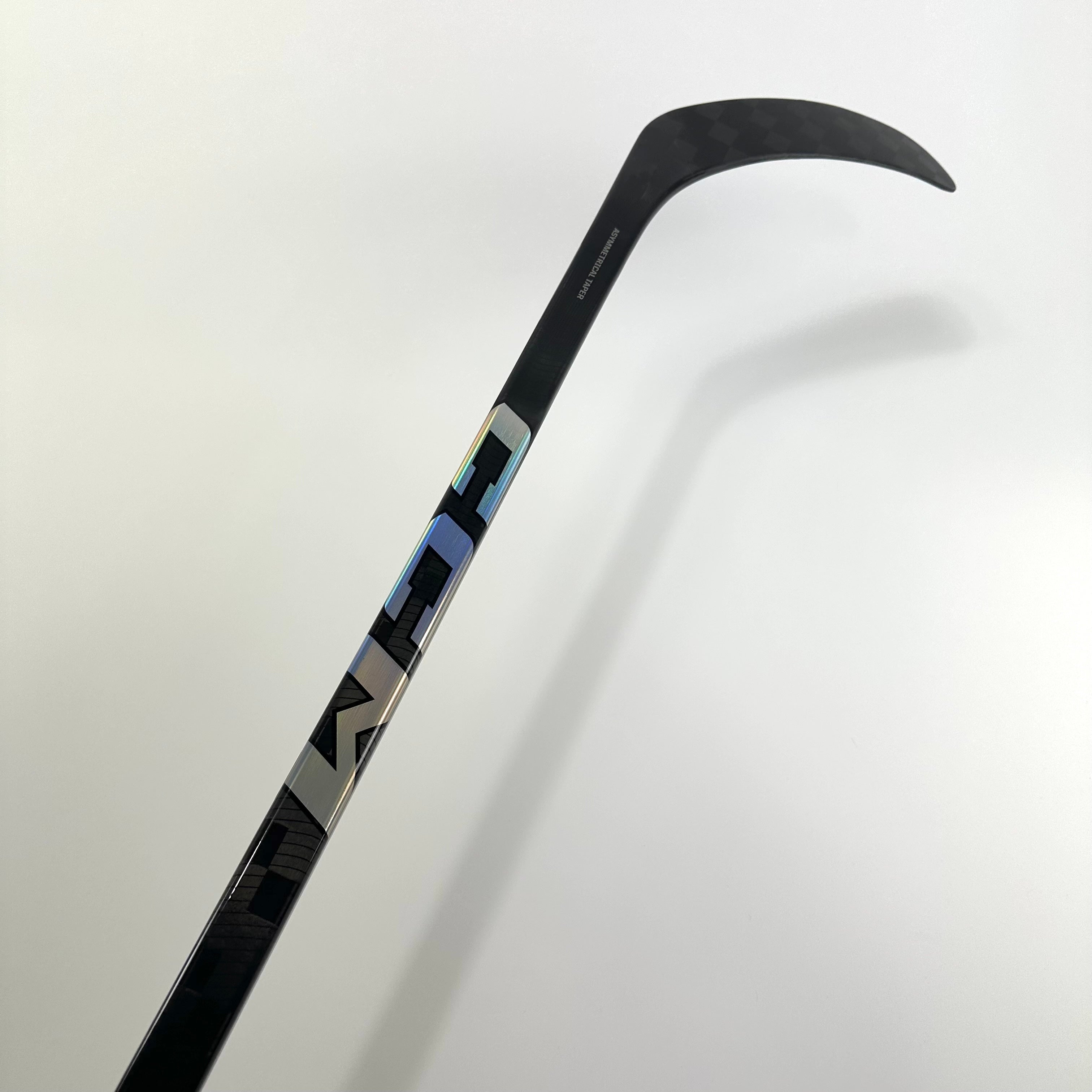 New Left CCM Ribcor Trigger 8 Pro | 80 Flex P90 Curve Grip | Dvorak | C288