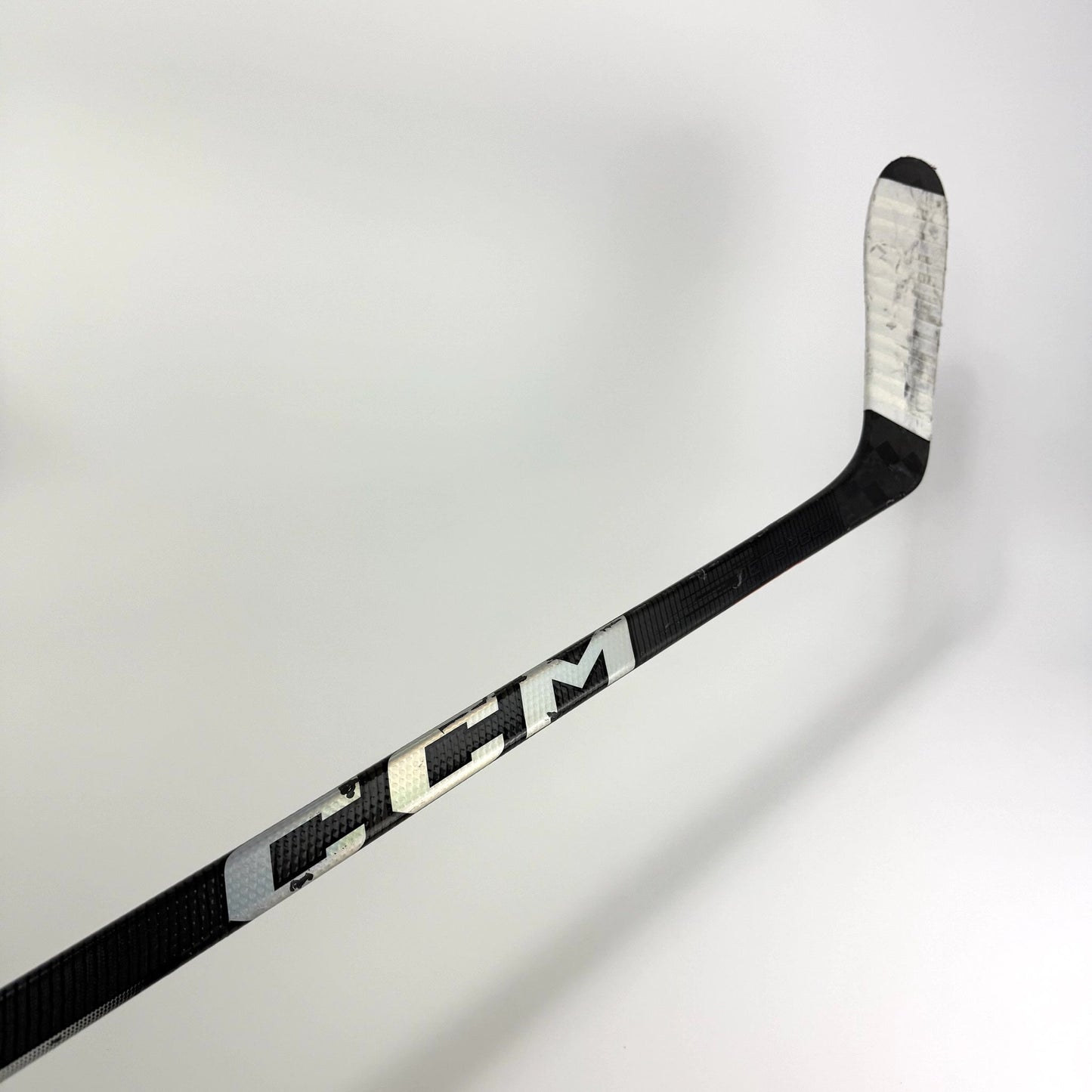 Used Left Blue CCM Jetspeed FT6 Pro | 75 Flex P28 Curve Grip | H291 - Top Flight Hockey