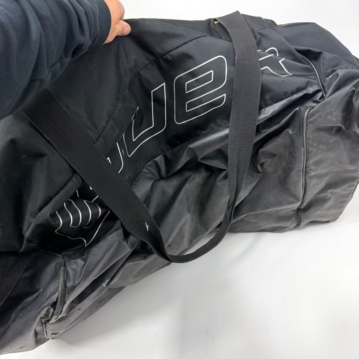 Used Black Bauer Player Bag | AB174 - Top Flight Hockey