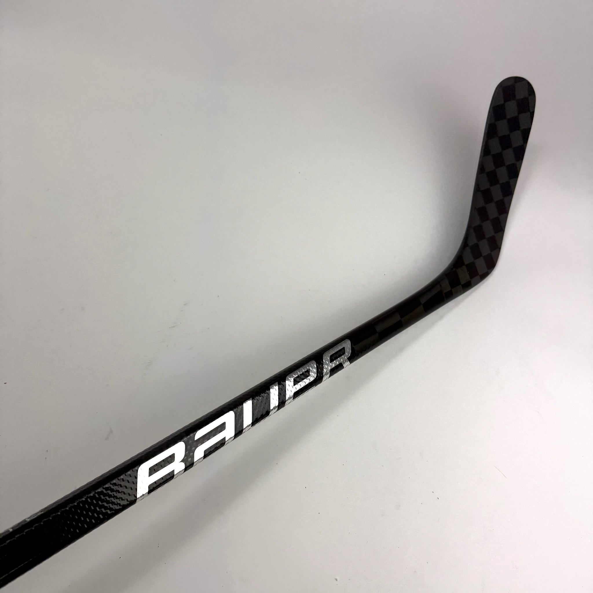 New Left Purple Bauer Vapor Hyperlite 2 | 95 Flex P90TM Curve Grip | J772
