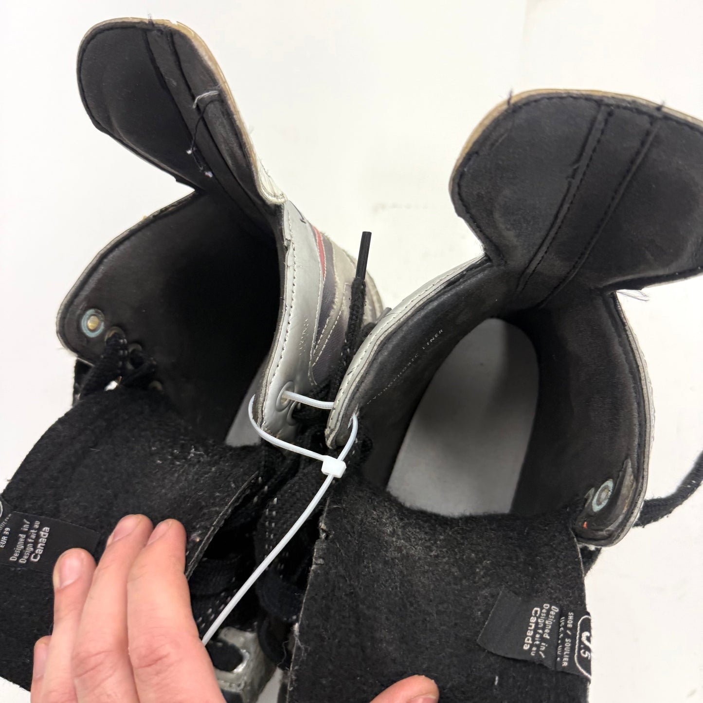Used Bauer Vapor XXXX Skates | Size 5.5D | A3 - Top Flight Hockey