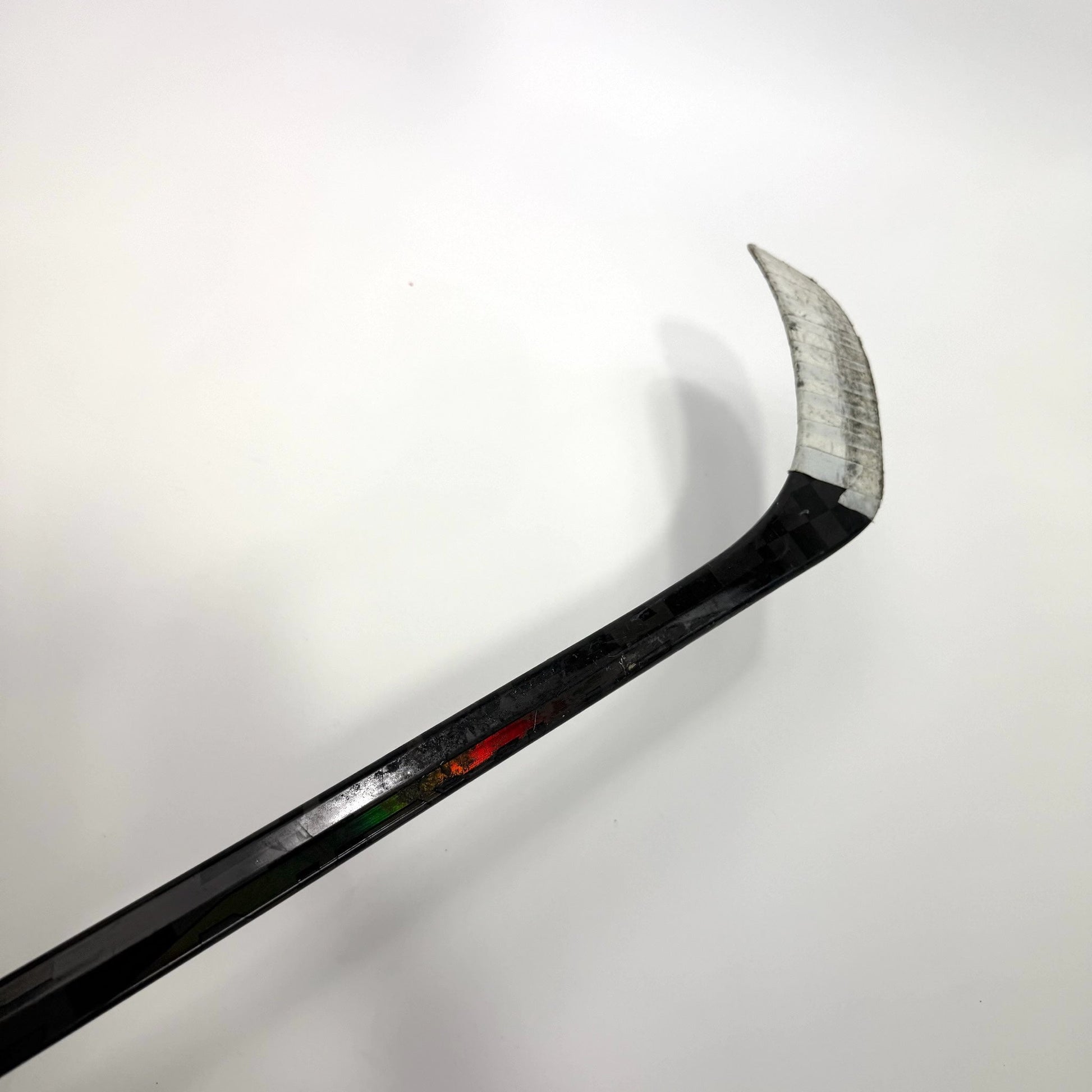Used Right Black Bauer Nexus Sync | 50 Flex P28 Curve Grip | BH496 - Top Flight Hockey