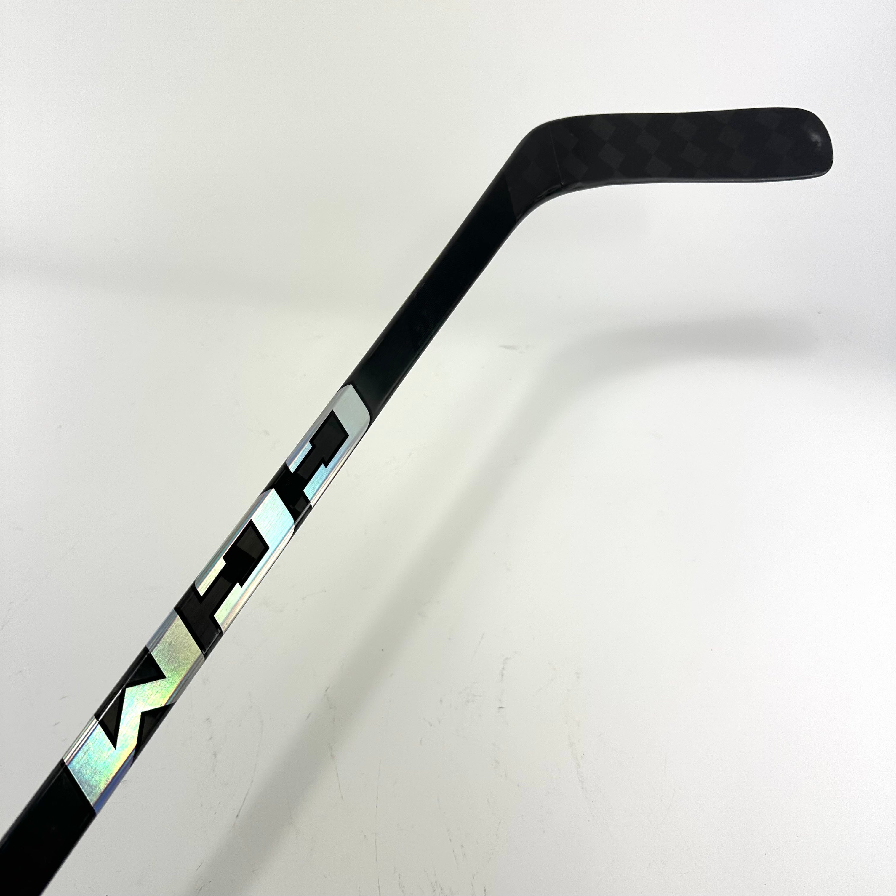 New Right CCM AS6 Pro | 50 Flex P40 Curve Grip | C26