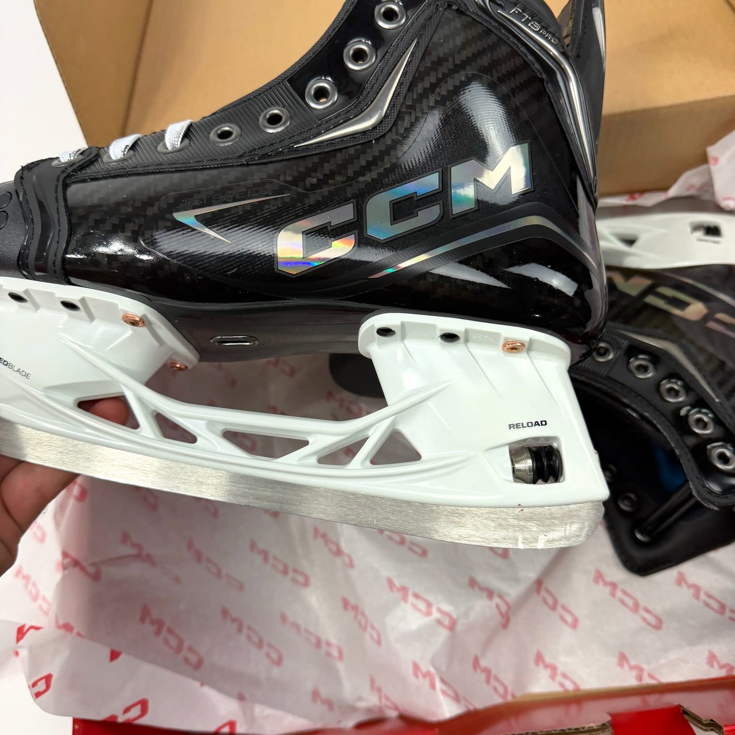Brand New Total Custom CCM Jetspeed FT8 Pro Skates - Size 5.5 - Regular