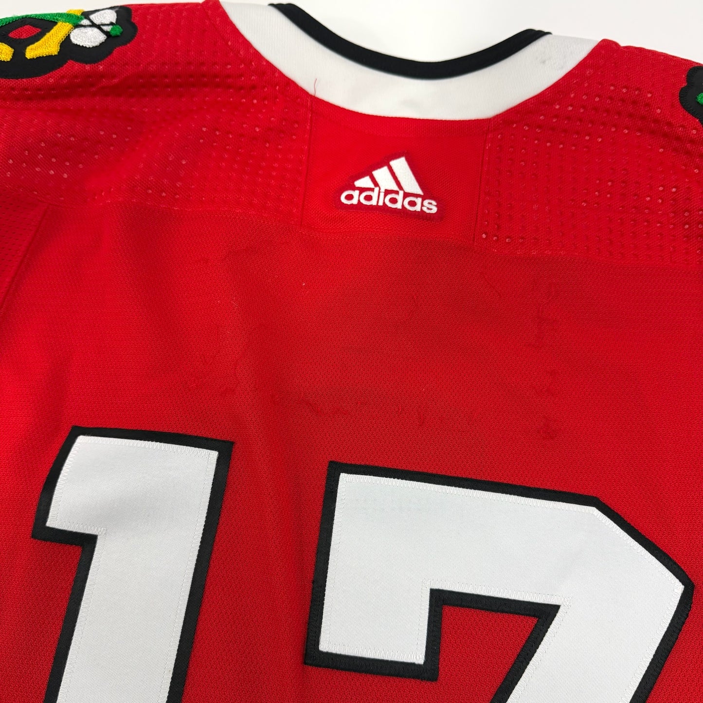 Blank #17 Home Chicago Blackhawks Team Issued Jersey 2022-2023 | Size 56 | 25620