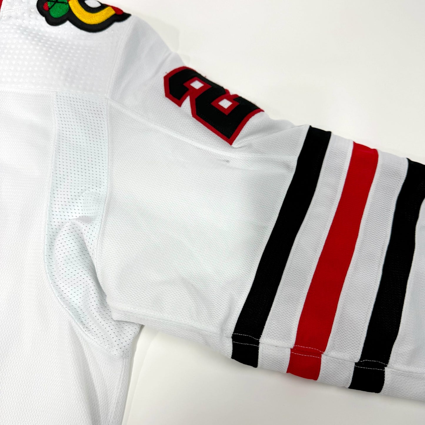 Rem Pitlick #20 Away Chicago Blackhawks Team Issued Jersey 2023-2024 | Size 56 | 5315-23761