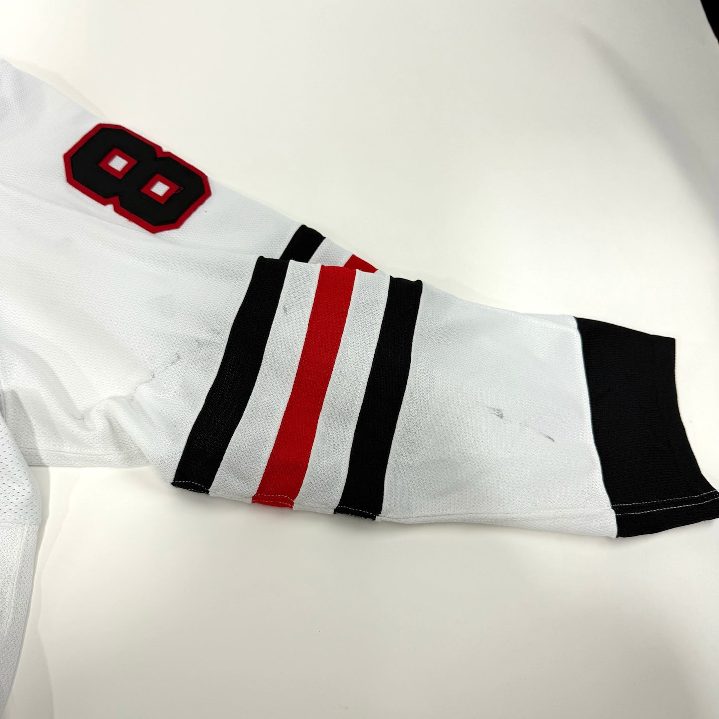 Andreas Athanasiou #89 Away Chicago Blackhawks Game Worn Jersey 2022-2023, Set 1 | Size 56 | 8231-25510