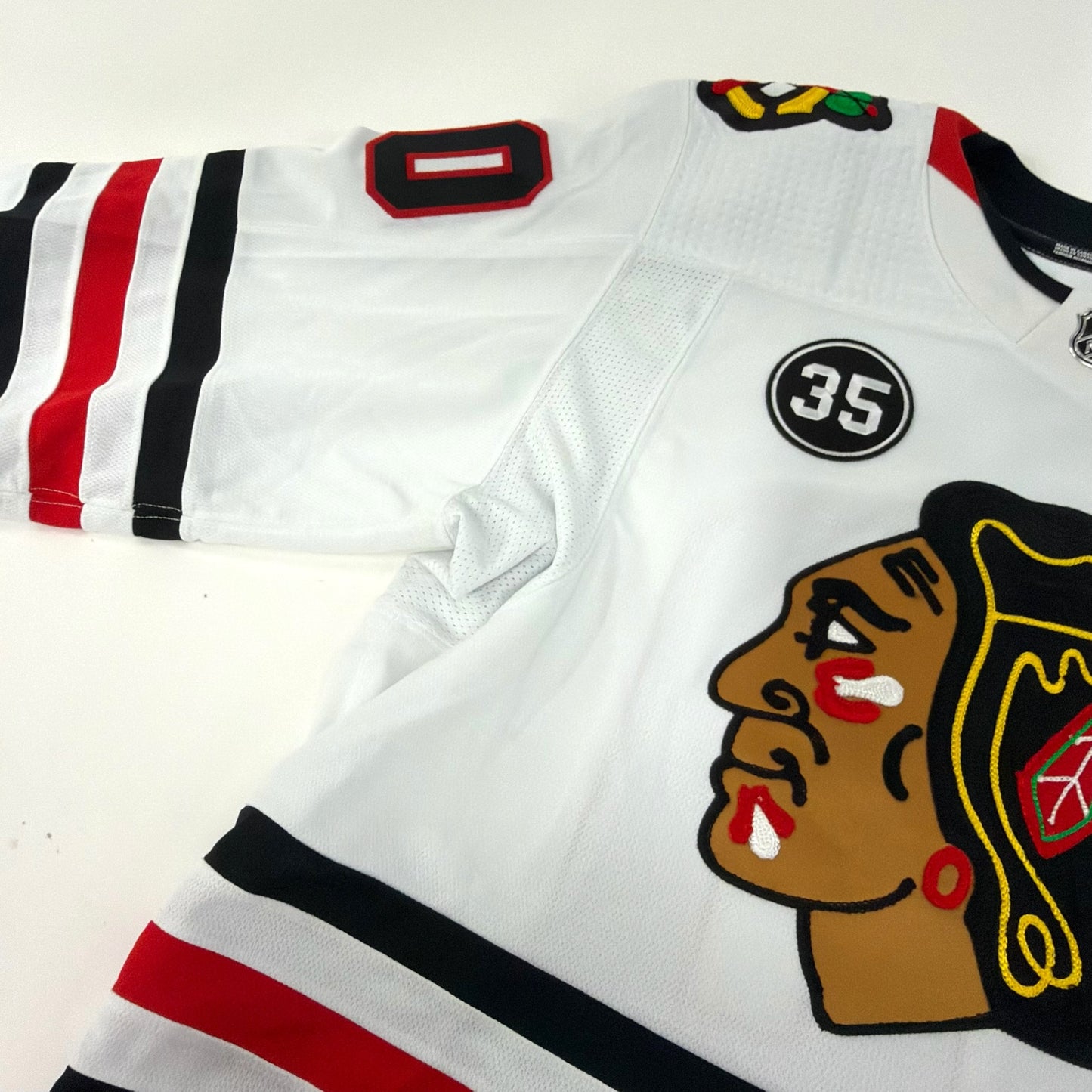 Tyler Johnson #90 Away Chicago Blackhawks Team Issued Jersey 2021-2022 | Size 54 (Shortened) 21717