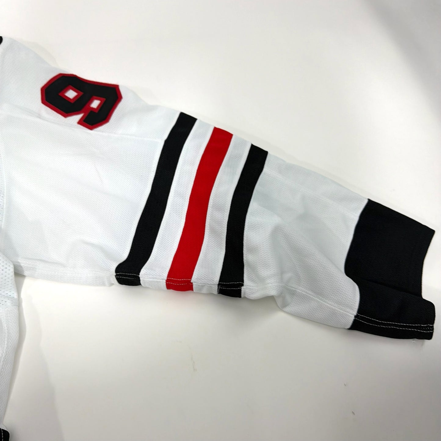 Tyler Johnson #90 Away Chicago Blackhawks Team Issued Jersey 2021-2022 | Size 54 (Shortened) 21717