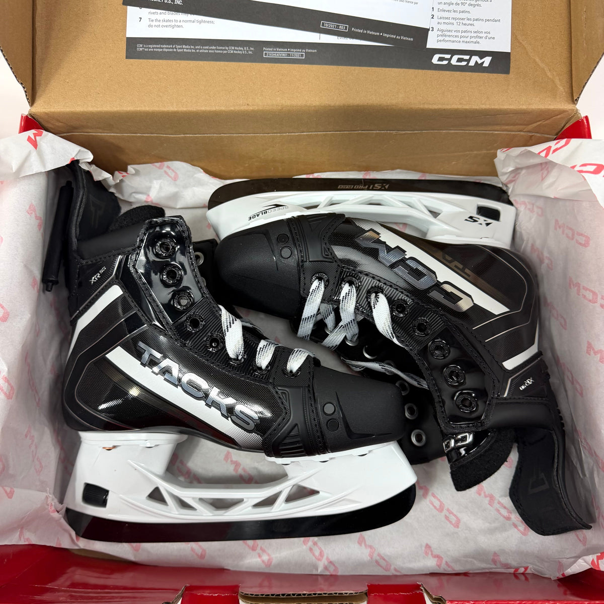 New CCM Tacks XR90 Skates | Size Junior 2 Regular | AB228 - Top Flight Hockey