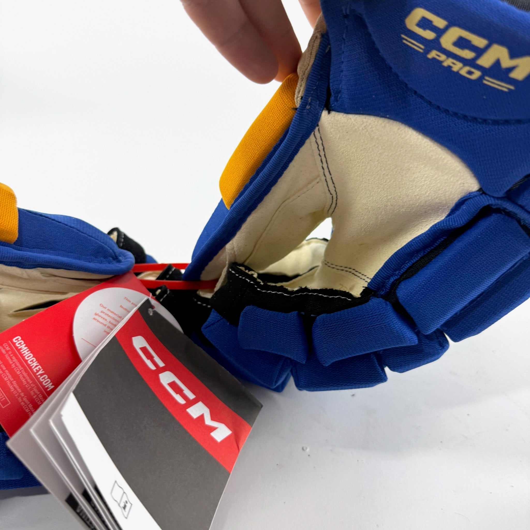 New STL Blues Heritage Classic CCM Jetspeed Pro Gloves | 14" | Alexandrov | D114 - Top Flight Hockey