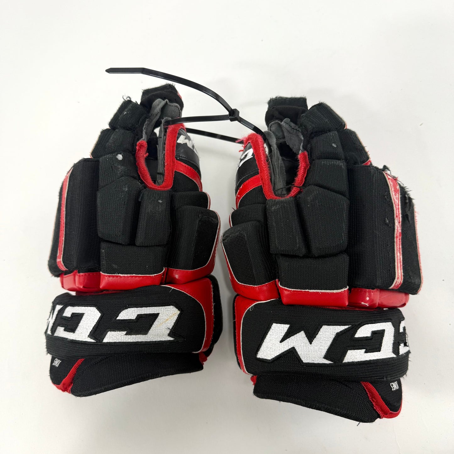 Used Blackhawks CCM HGCL Gloves 13" | L352