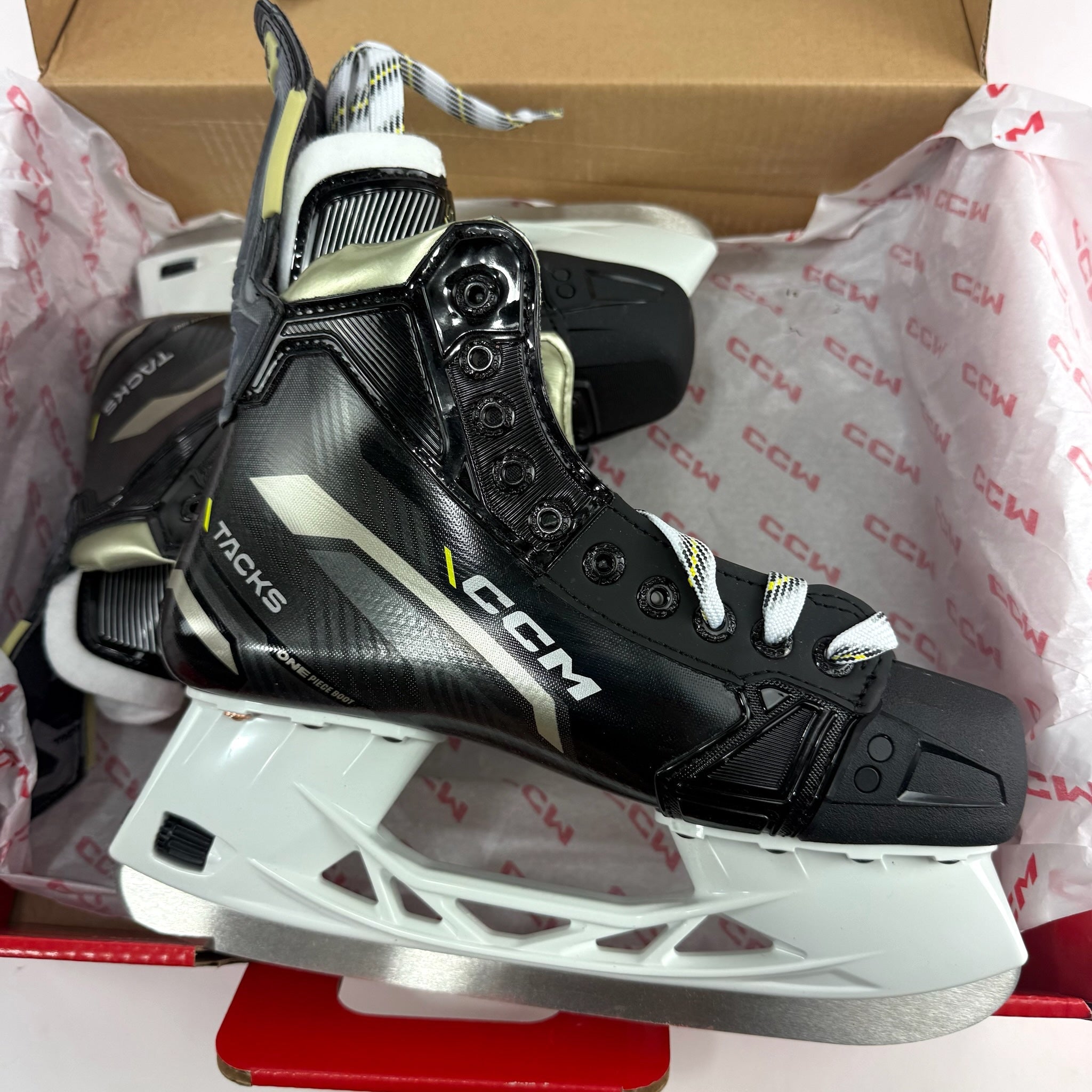 Brand New CCM Tacks AS580 Skates - Senior 7D - #J736 - Top Flight Hockey
