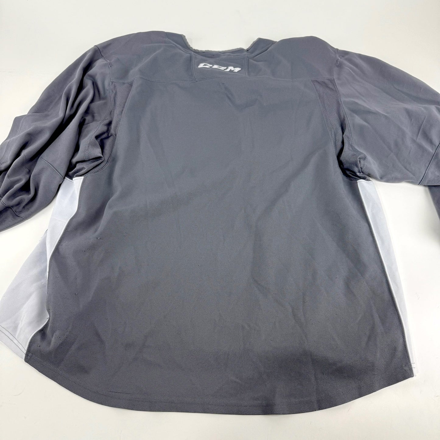 Used Grey Lindenwood CCM Practice Jersey | XL | E262 - Top Flight Hockey