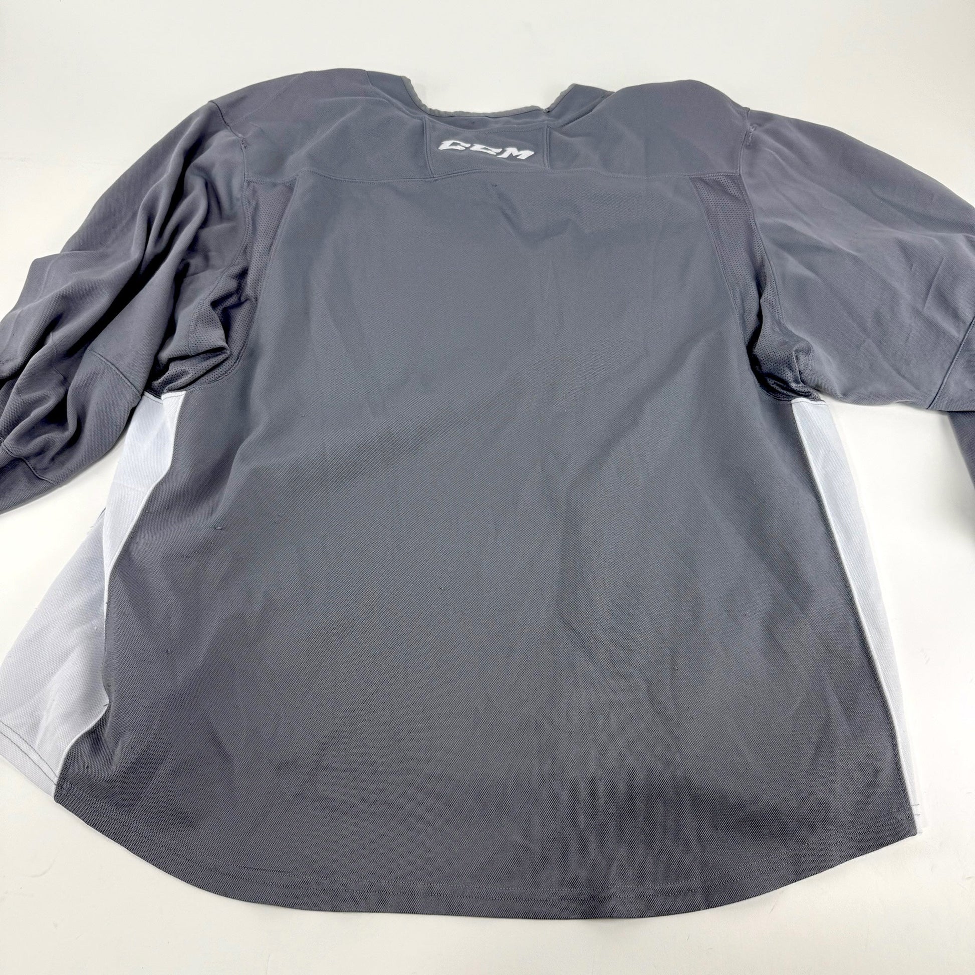 Used Grey Lindenwood CCM Practice Jersey | XL | E262 - Top Flight Hockey
