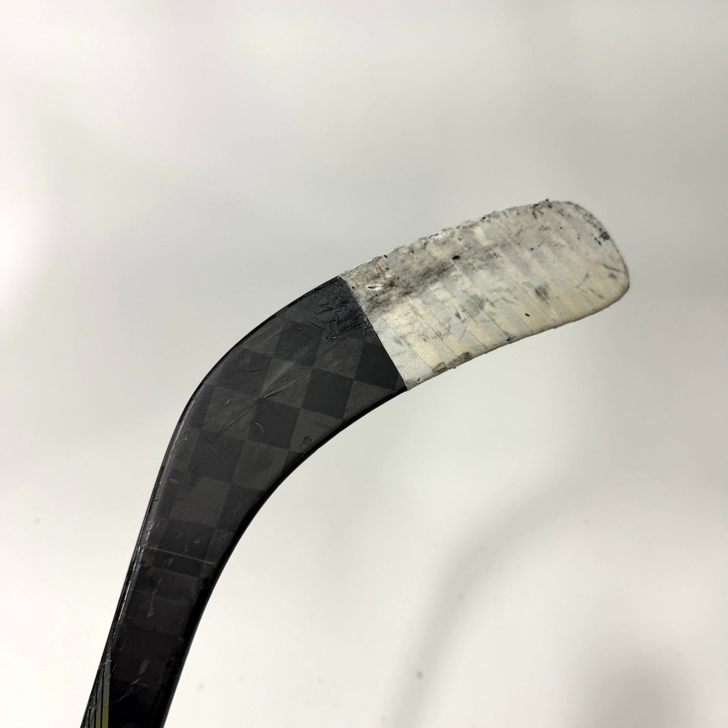 Used Left Blue/Red Bauer Nexus Tracer | 55 Flex P88 Curve Grip | AB693