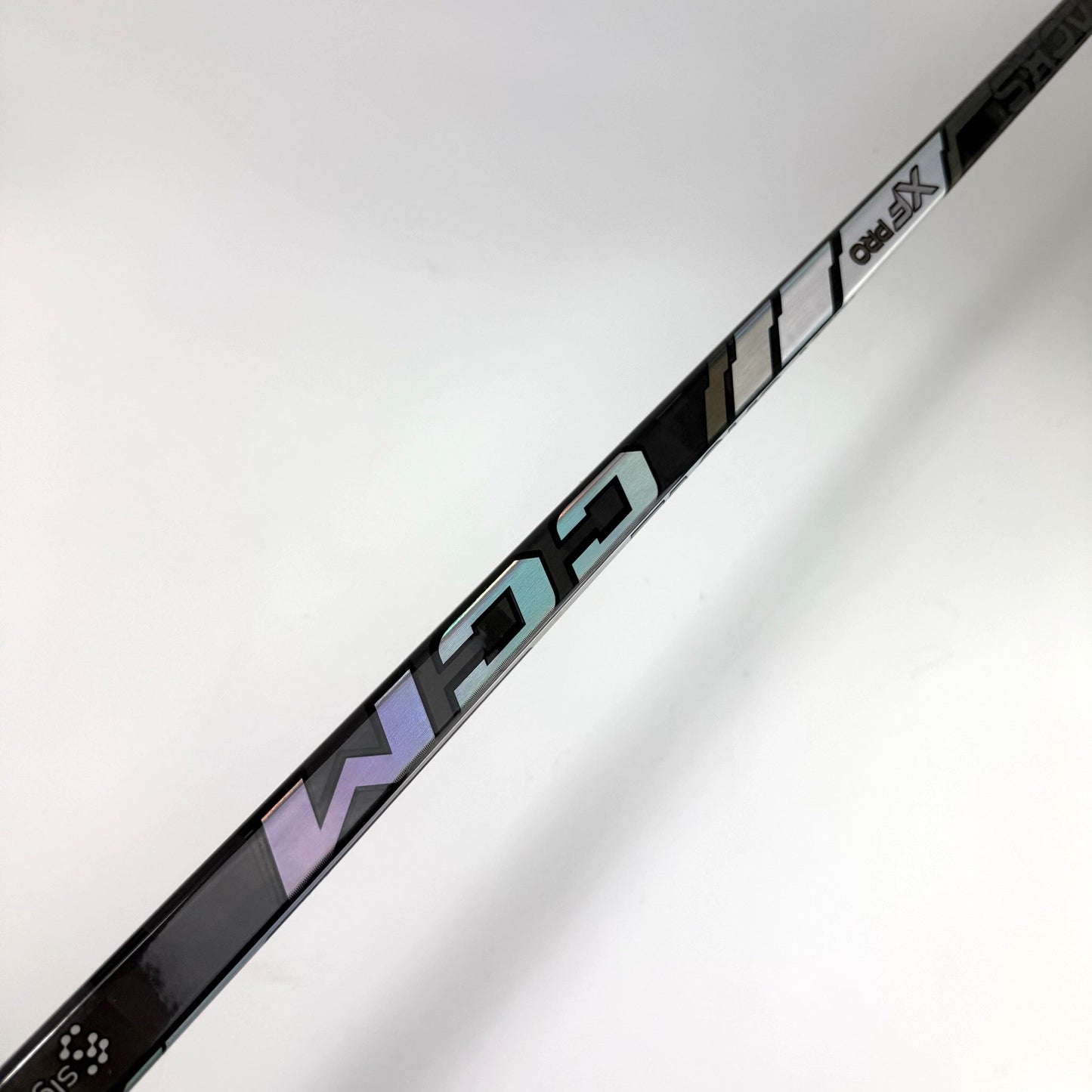 New Left CCM XF Pro | 80 Flex P28 Curve Grip | J504