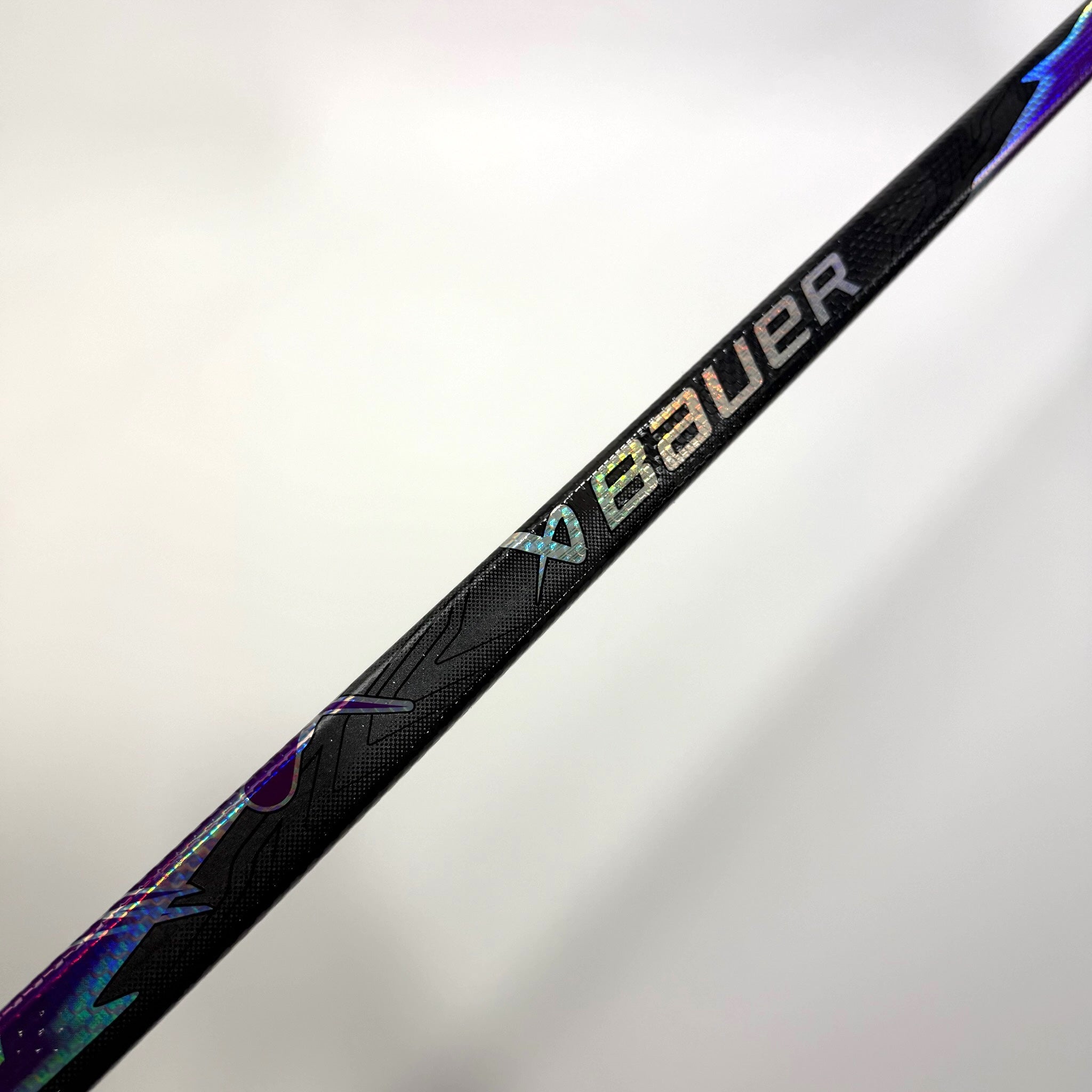 New Right Purple Bauer Flylite | 102 Flex P28M Curve Grip | BH431 - Top Flight Hockey