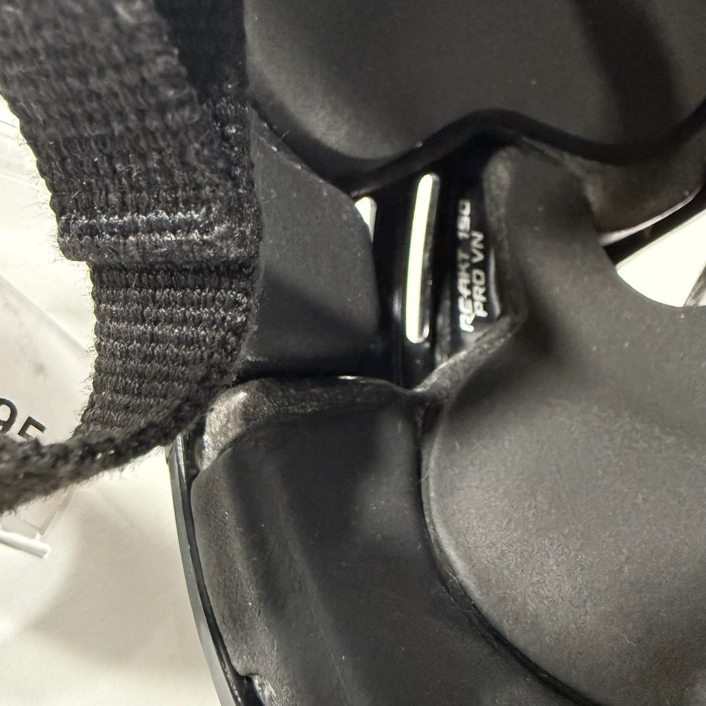 Used Black Chicago Steel Bauer Re-akt 150 Pro VN Helmet | SR S | R595