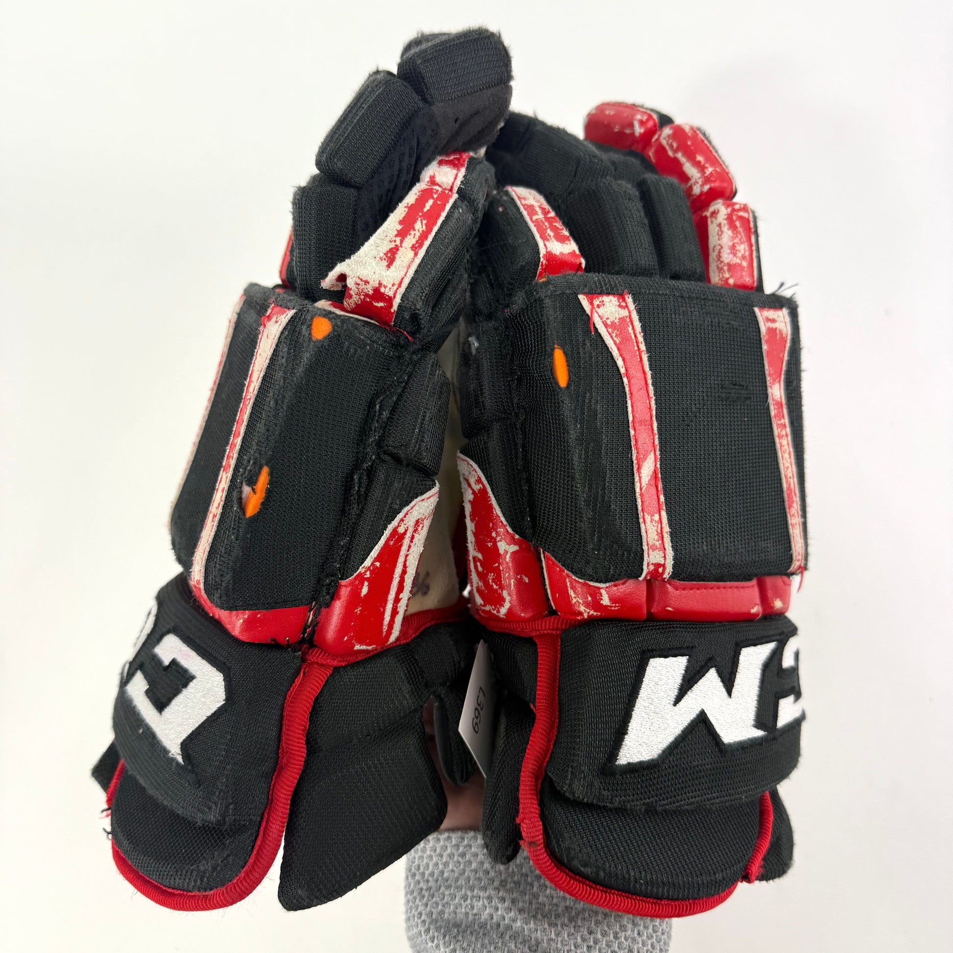 Used Blackhawks CCM HGCL Gloves 14" | L369 - Top Flight Hockey