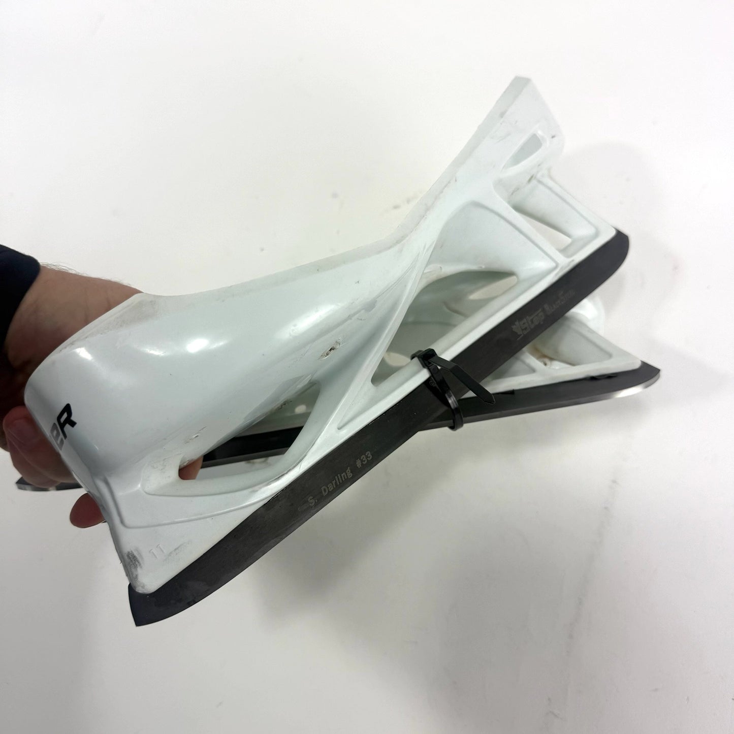 Used Bauer Goalie Cowlings With Steel | Size 11 | Scott Darling #33 | E232 - Top Flight Hockey