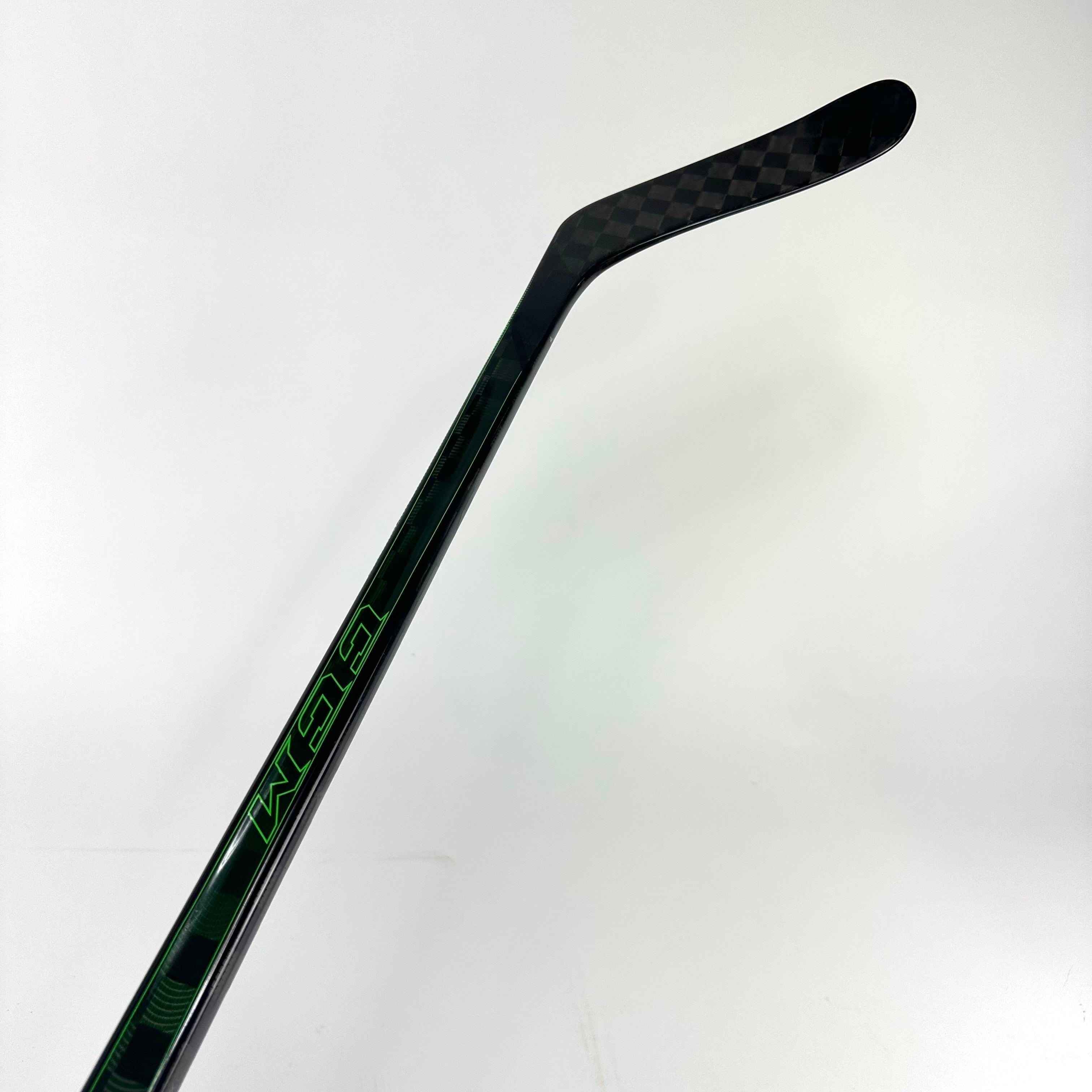 New Right CCM Ribcore Trigger 5 Pro | 85 Flex Custom Toe Curve Grip | M587