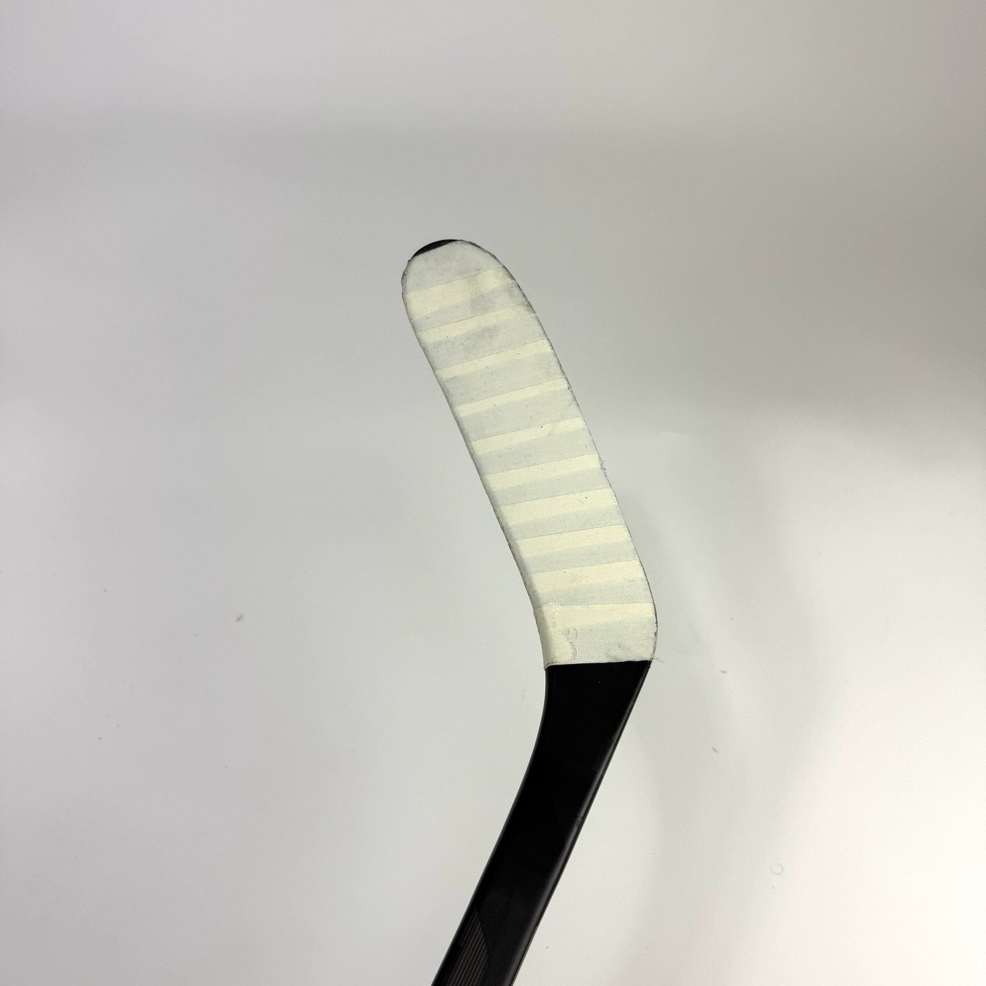Used Left Black CCM Jetspeed FT7 Pro | 80 Flex P28M Curve Grip | F407 - Top Flight Hockey