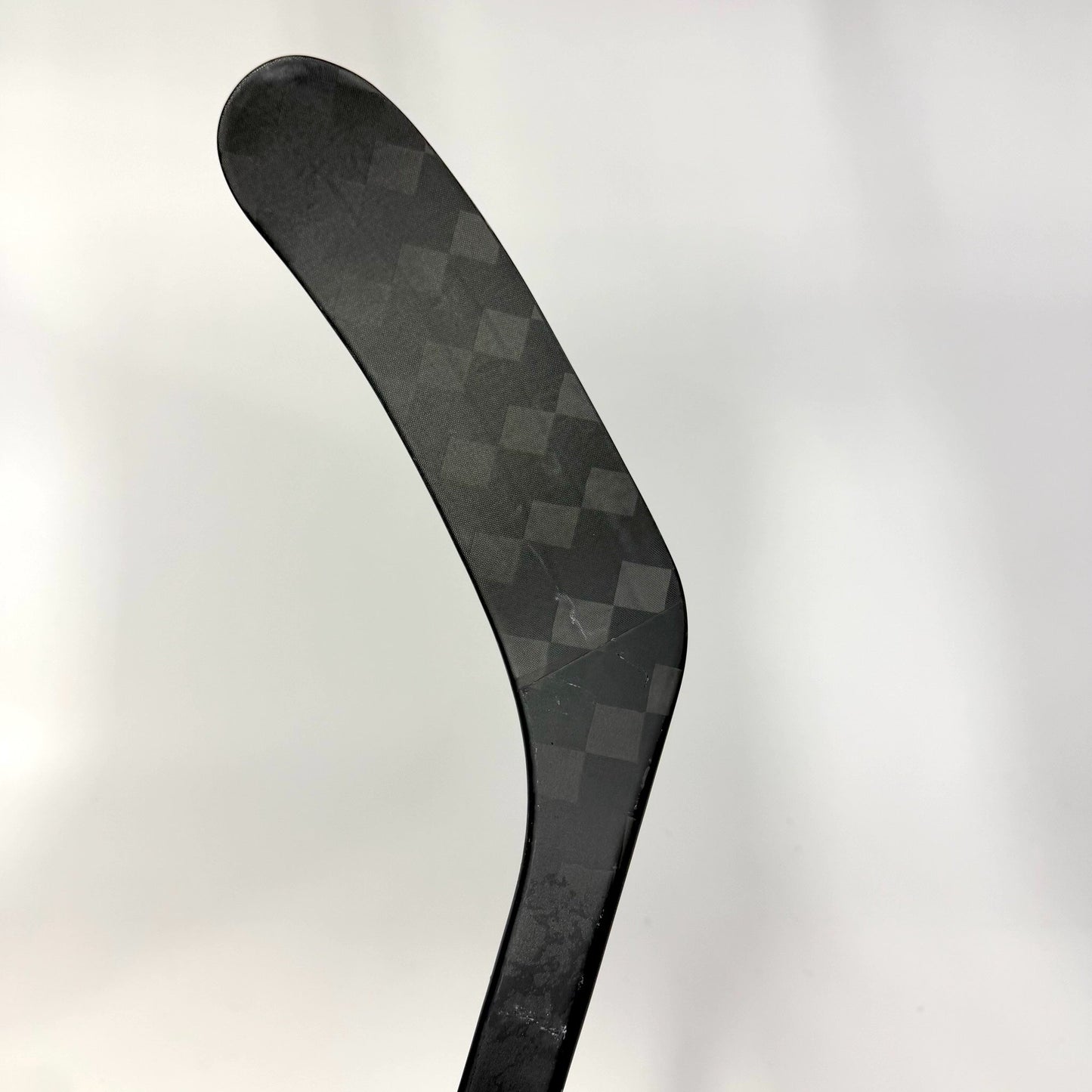 New Left CCM Ribcor Trigger 9 Pro | 85 Flex P28M Curve Grip | AB829