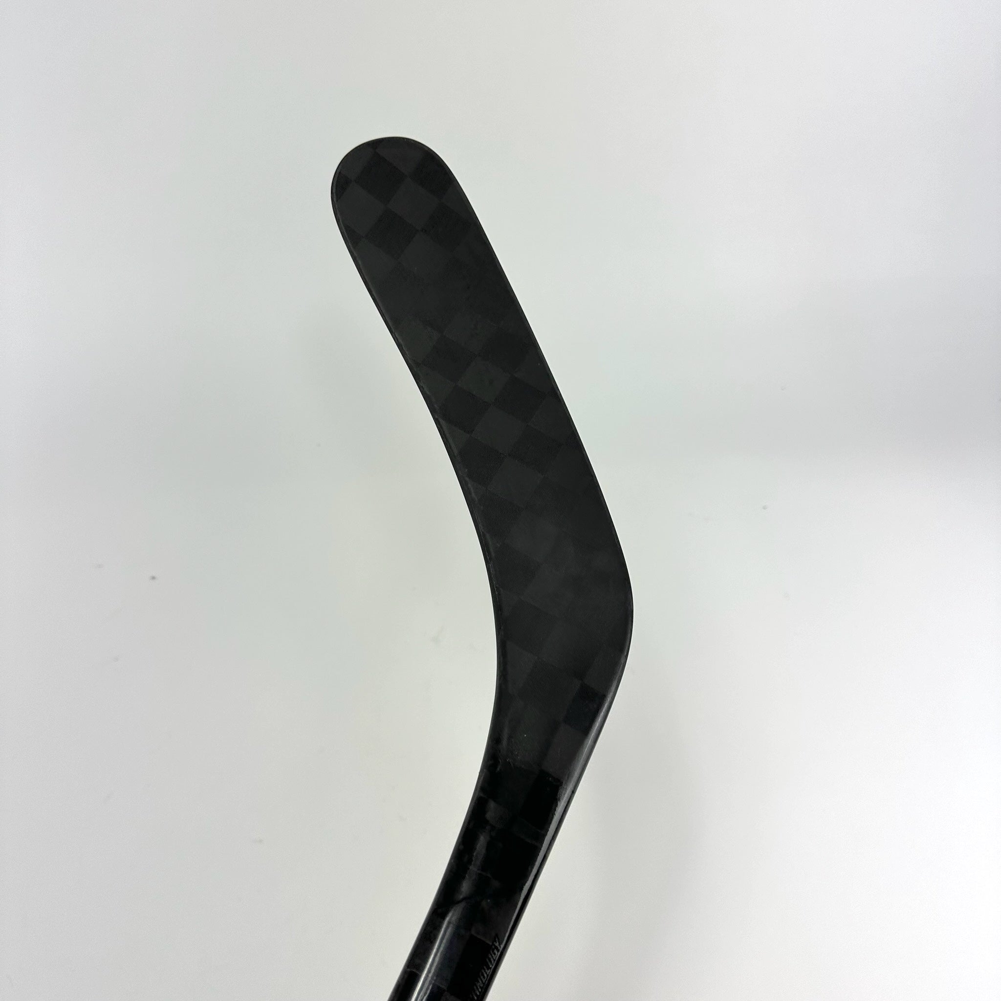 New Left Black Bauer Vapor Hyperlite | 82 Flex Malkin Pro Curve Grip | Kucherov | K81