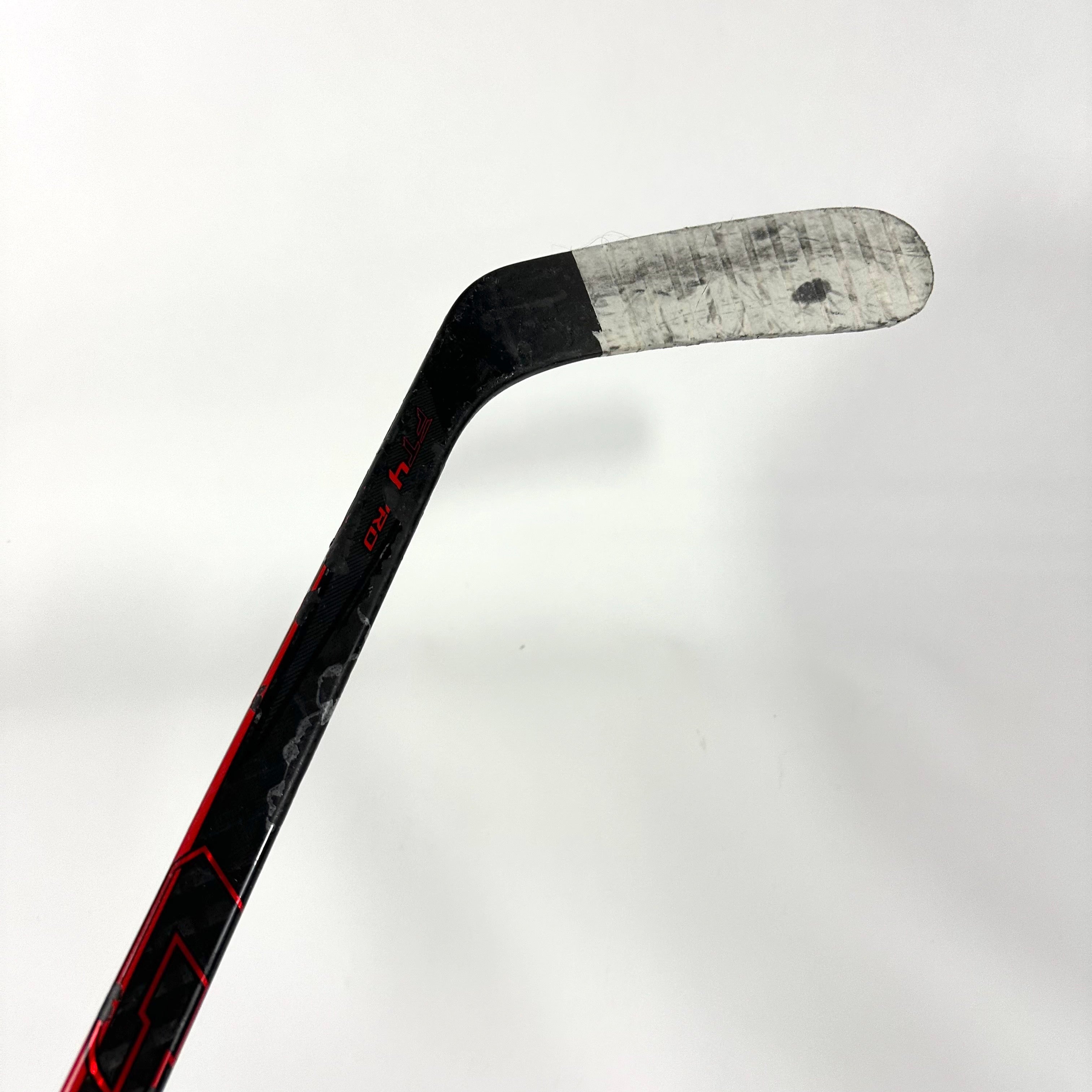 Used Right hand CCM Jetspeed FT4 Pro P90 curve 95 flex non grip G467