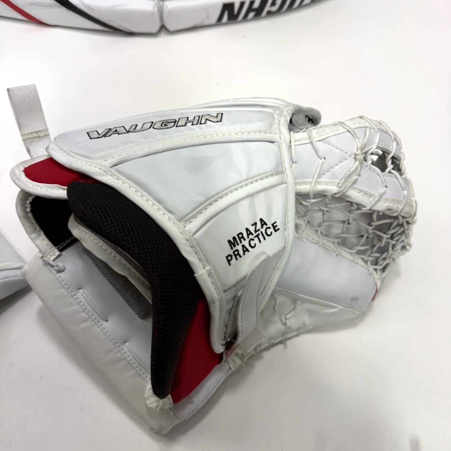 Used Chicago Blackhawks Vaughn VX1 Full Goalie Set | 35 +1" | Petr Mrázek - Top Flight Hockey