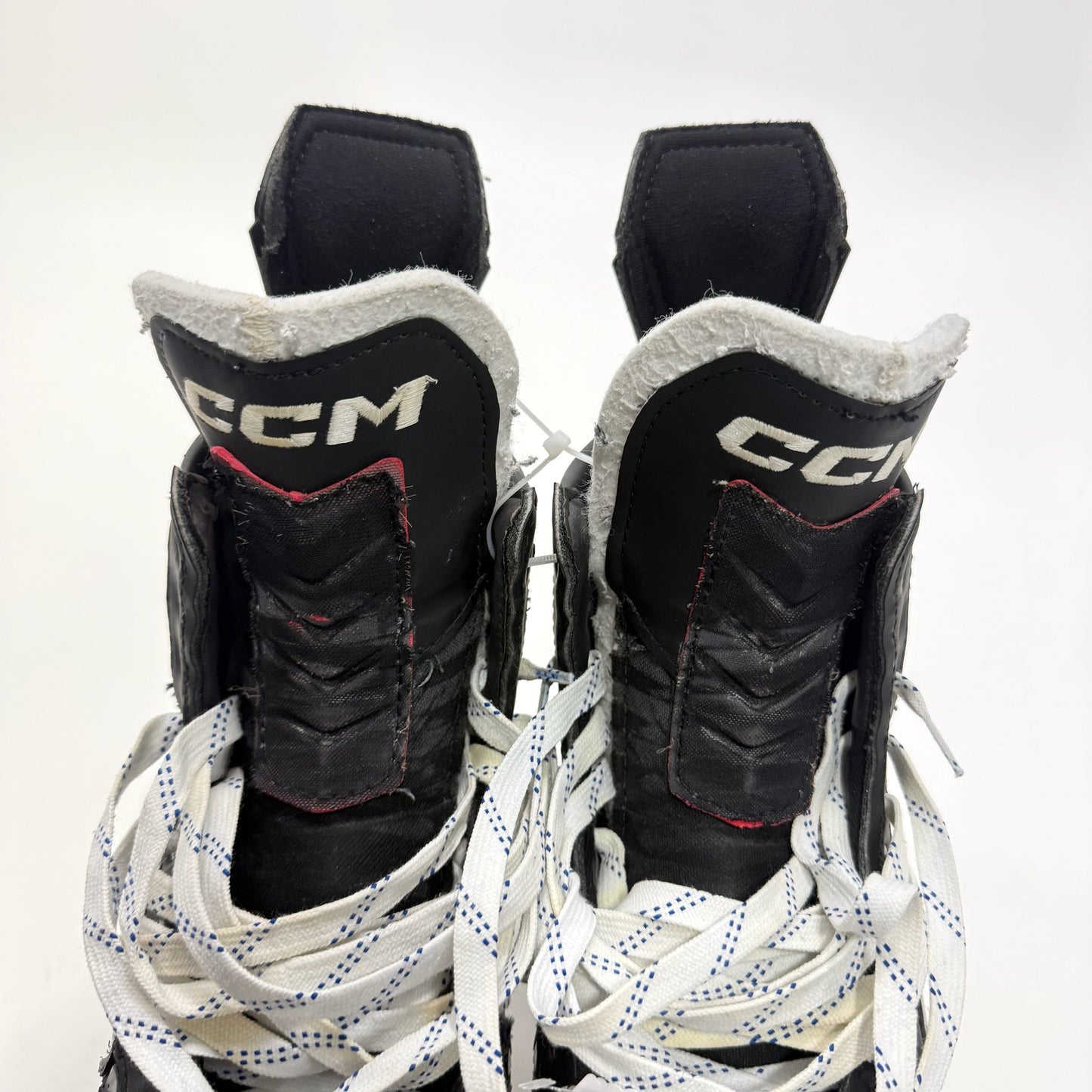 Used Black CCM Jetspeed FT6 Pro Skates | 9 3/4 D | Chicago Blackhawks Jason Dickinson | BH306 - Top Flight Hockey