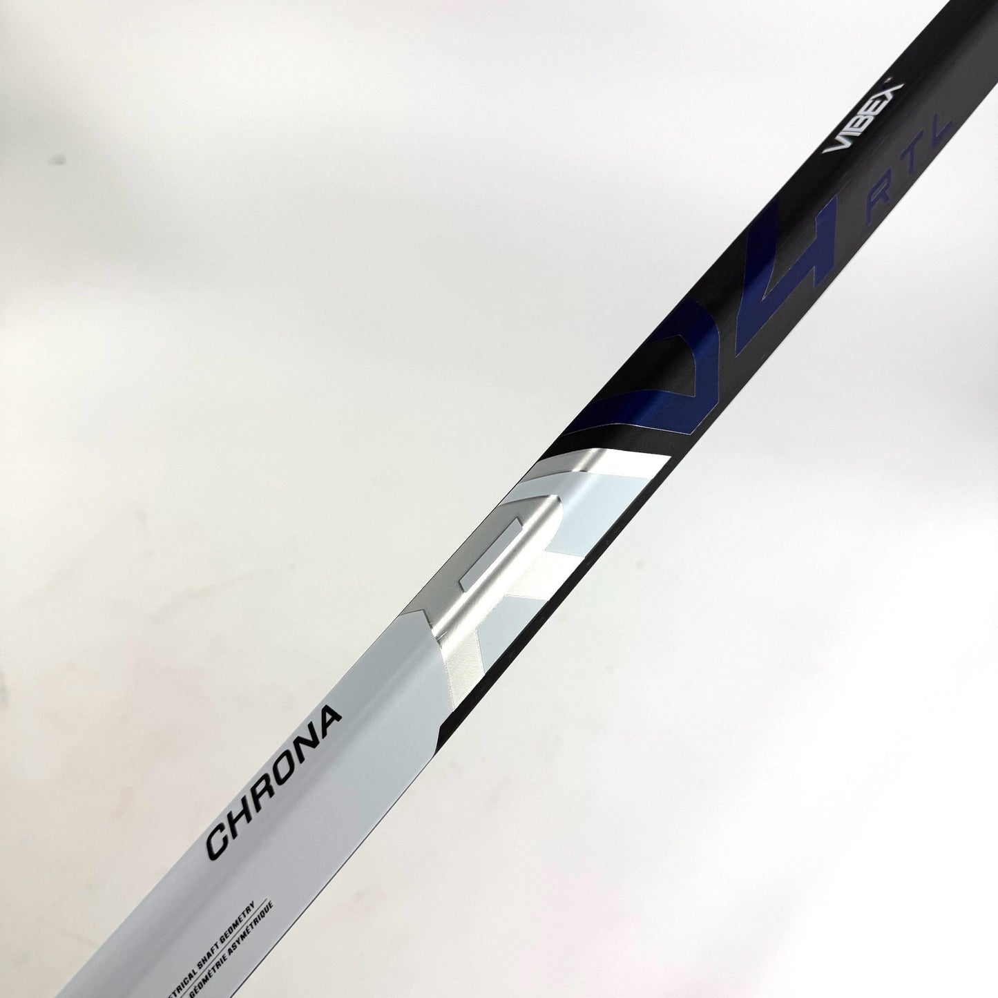 New Regular White/Navy Warrior Ritual V4 Goalie Stick | 25.5" Paddle W31 Curve | R303