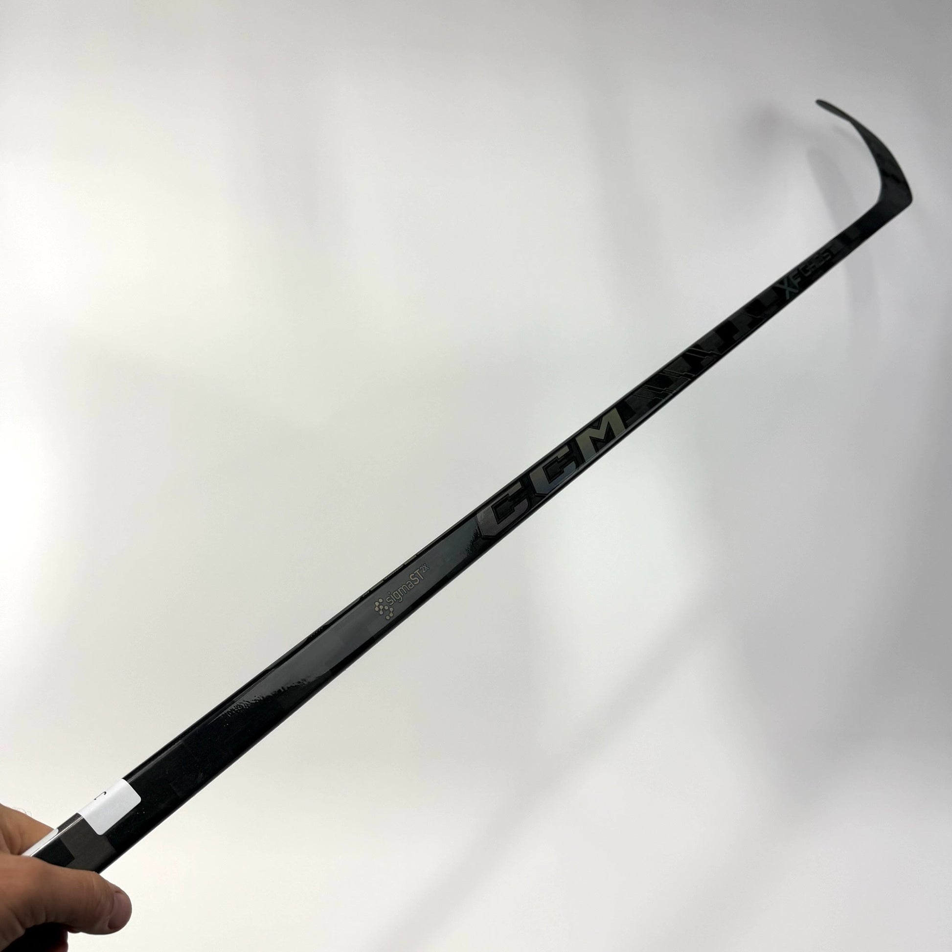 New Right CCM XF Ghost | 70 Flex Custom P28 Curve Grip | J160 - Top Flight Hockey