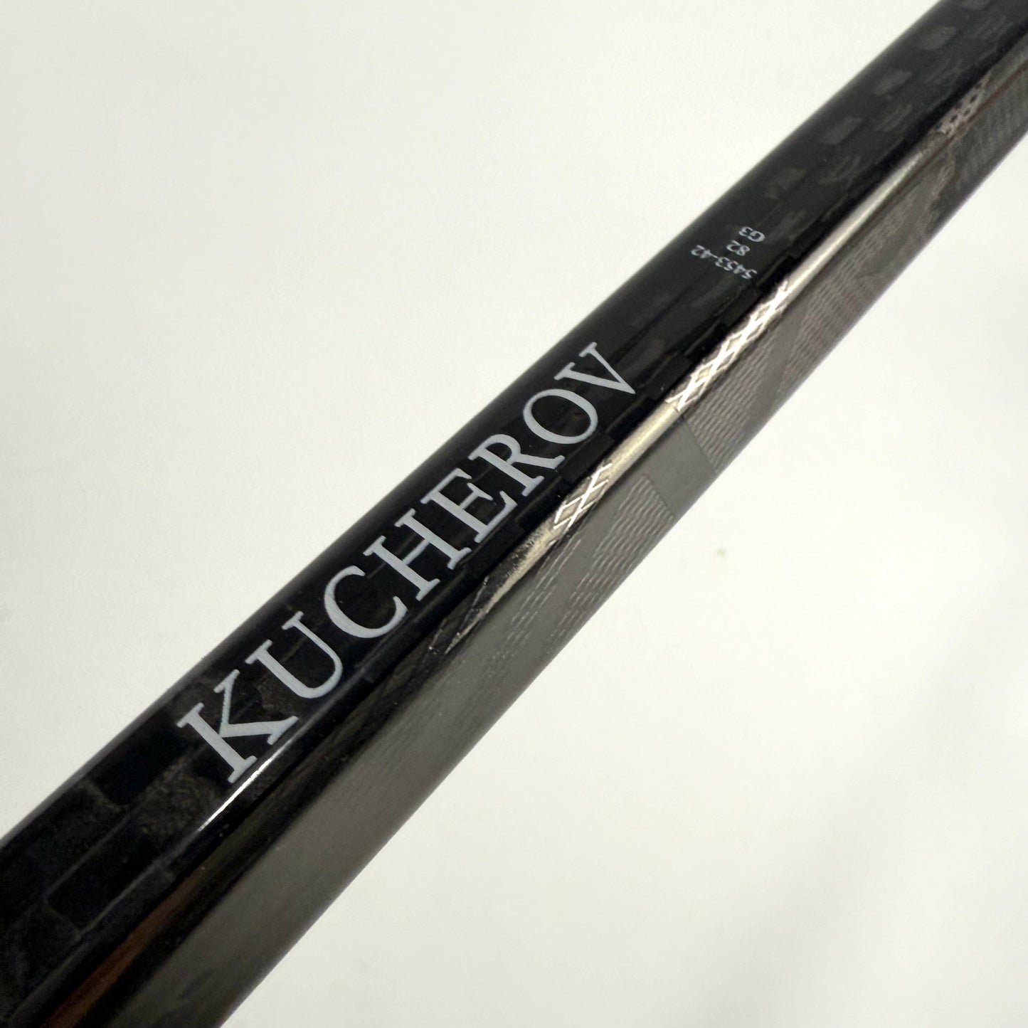 Kucherov Used Black Bauer Vapor Hyperlite | 82 Flex Fisher Pro Curve Grip | K246