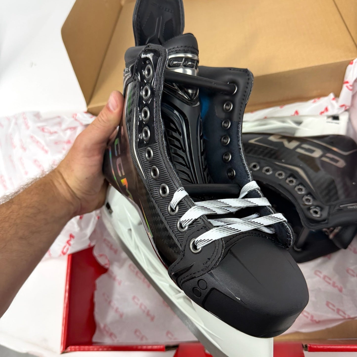 Brand New Total Custom CCM Jetspeed FT8 Pro Skates - Size 6 - Regular