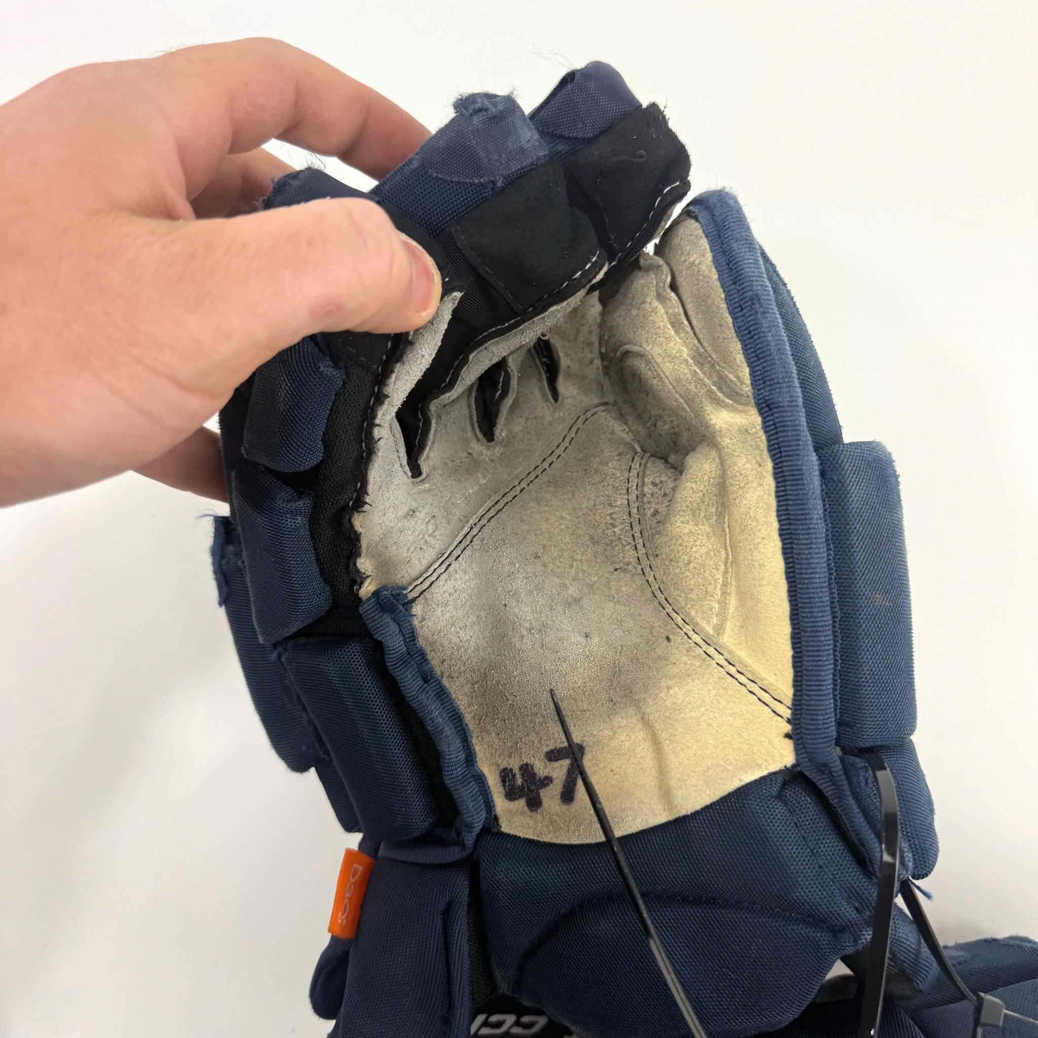 Used Navy CCM Jetspeed Pro Gloves | 14" | D356