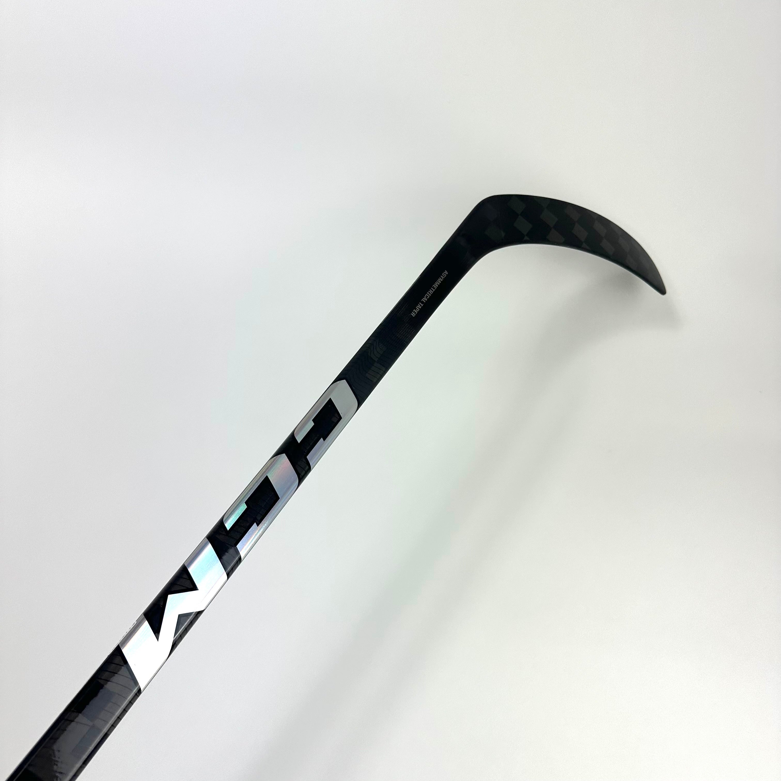 New Left CCM Ribcor Trigger 8 Pro | 85 Flex P90 Curve Grip | Buium | L151