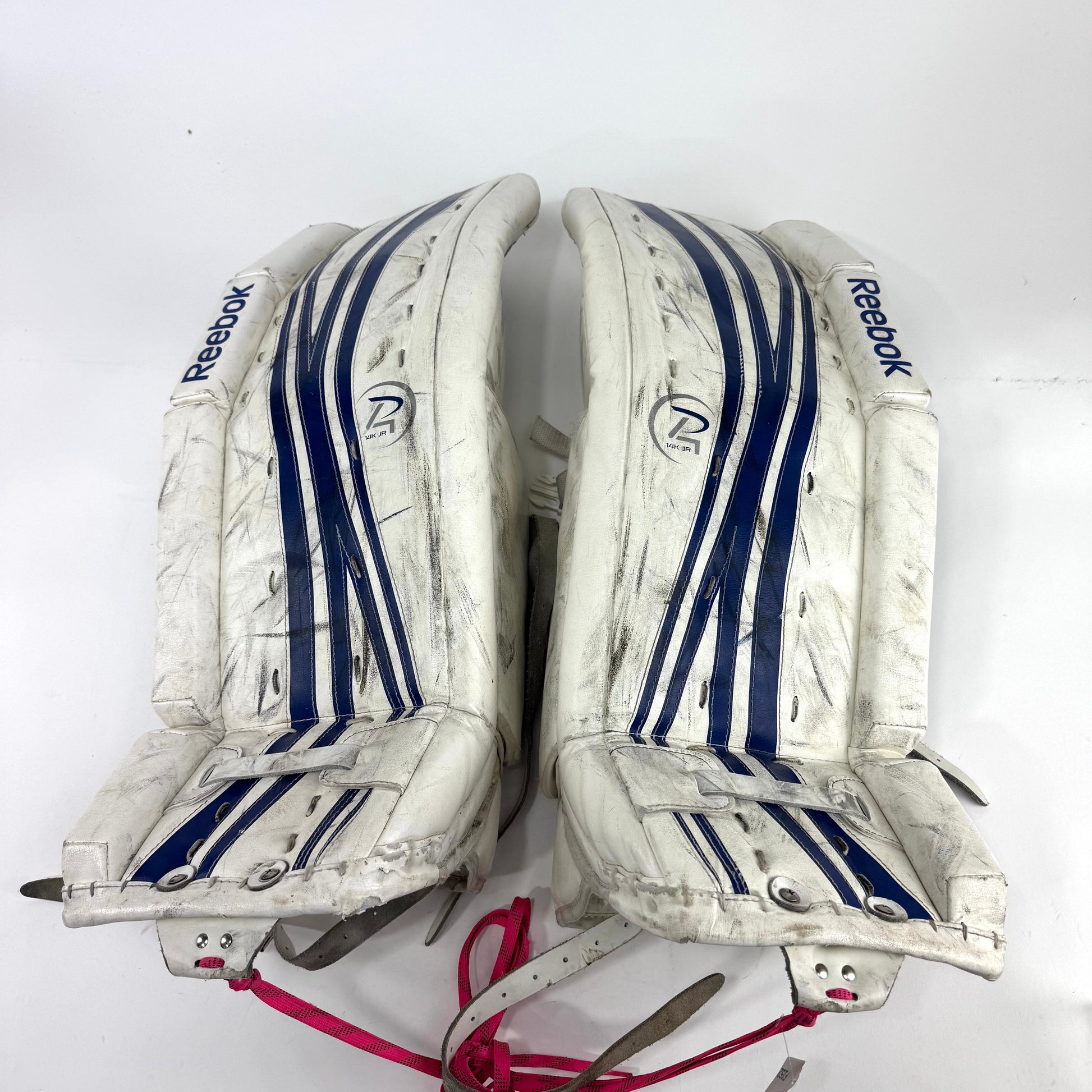 Used White and Blue Reebok 14K Junior Goalie Pads | 28+1" - Top Flight Hockey