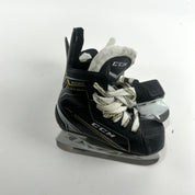 Used CCM 9060 Skates | Size Youth 10.5 - C371