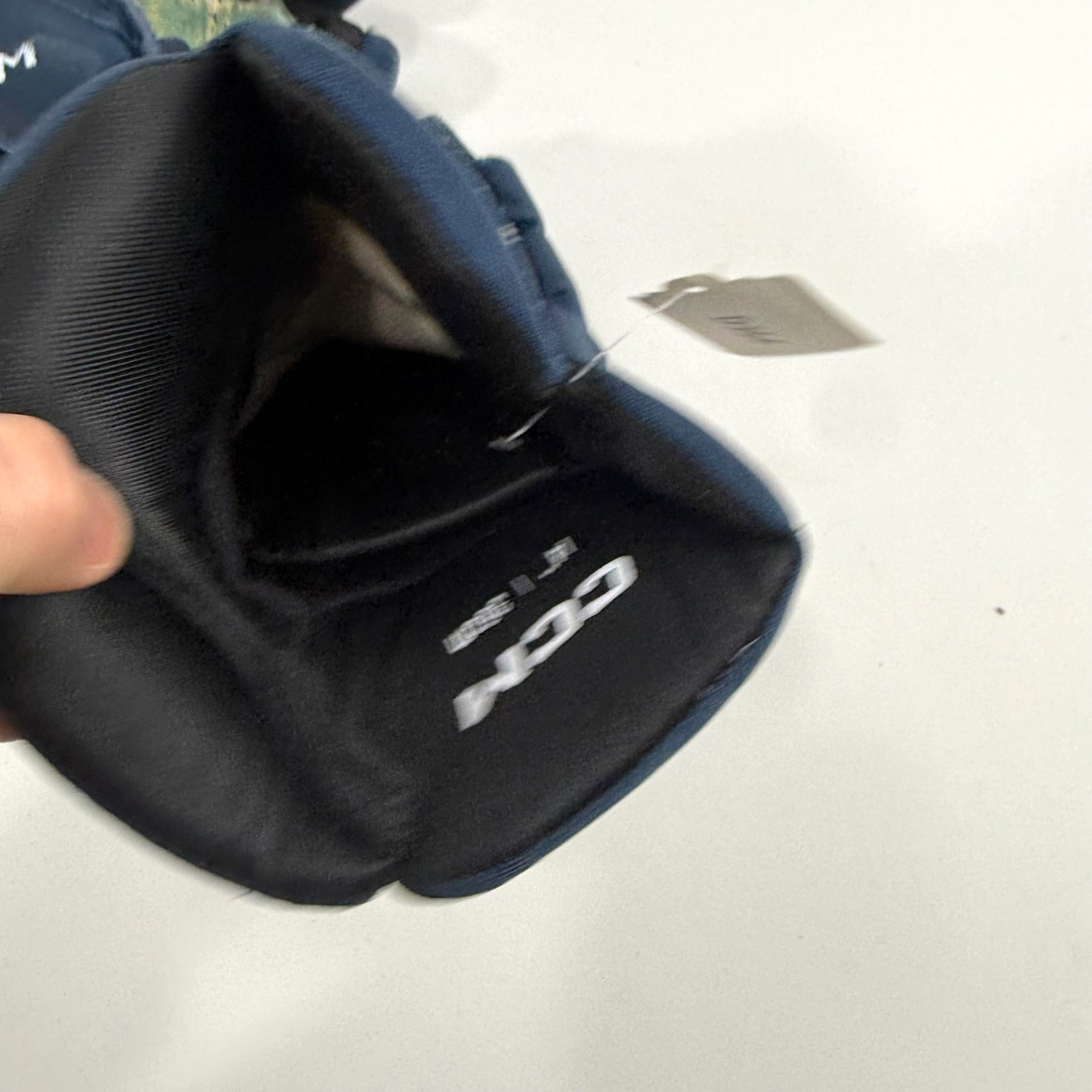 Used Navy CCM Jetspeed Pro Gloves | 14" | D354