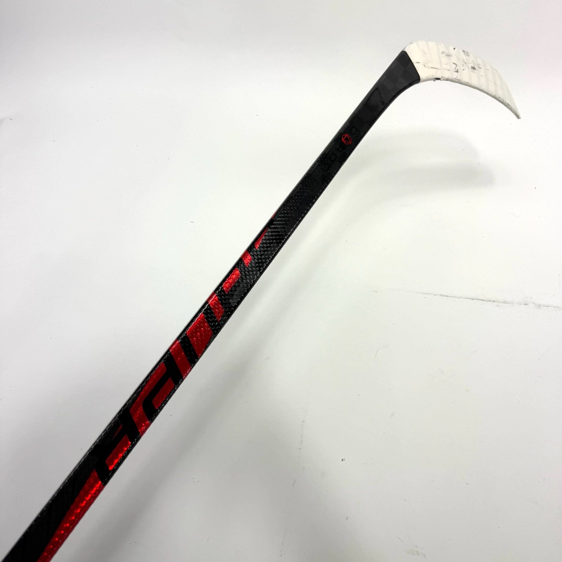 Used Left Red Bauer Pulse | 87 Flex P28 Curve Grip | Matt Gryzelcyk | BH142 - Top Flight Hockey