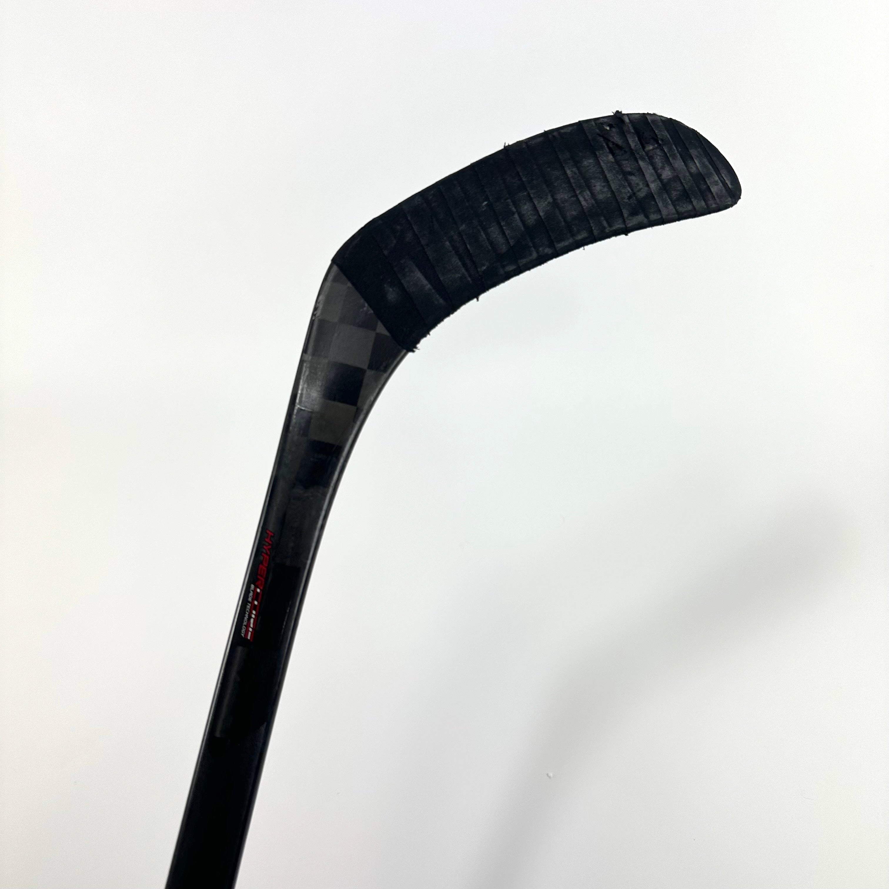 Used Left Red Bauer Vapor Hyperlite | P28 Curve 77 Flex Grip | G87