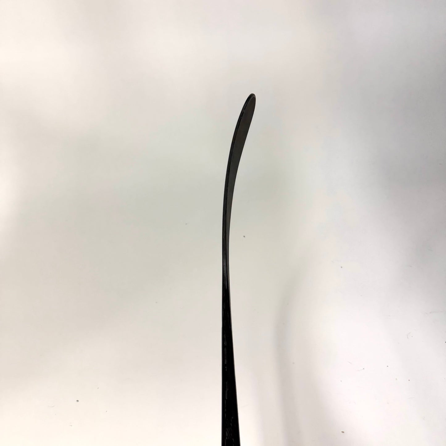 Used Left Blue/Gold Bauer Nexus Tracer | 82 Flex Oates Pro Curve Grip | AB645