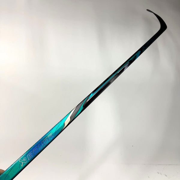 UNRELEASED - New Right Bauer Supreme Fuse | 55 Flex P28 Curve Grip | AB833