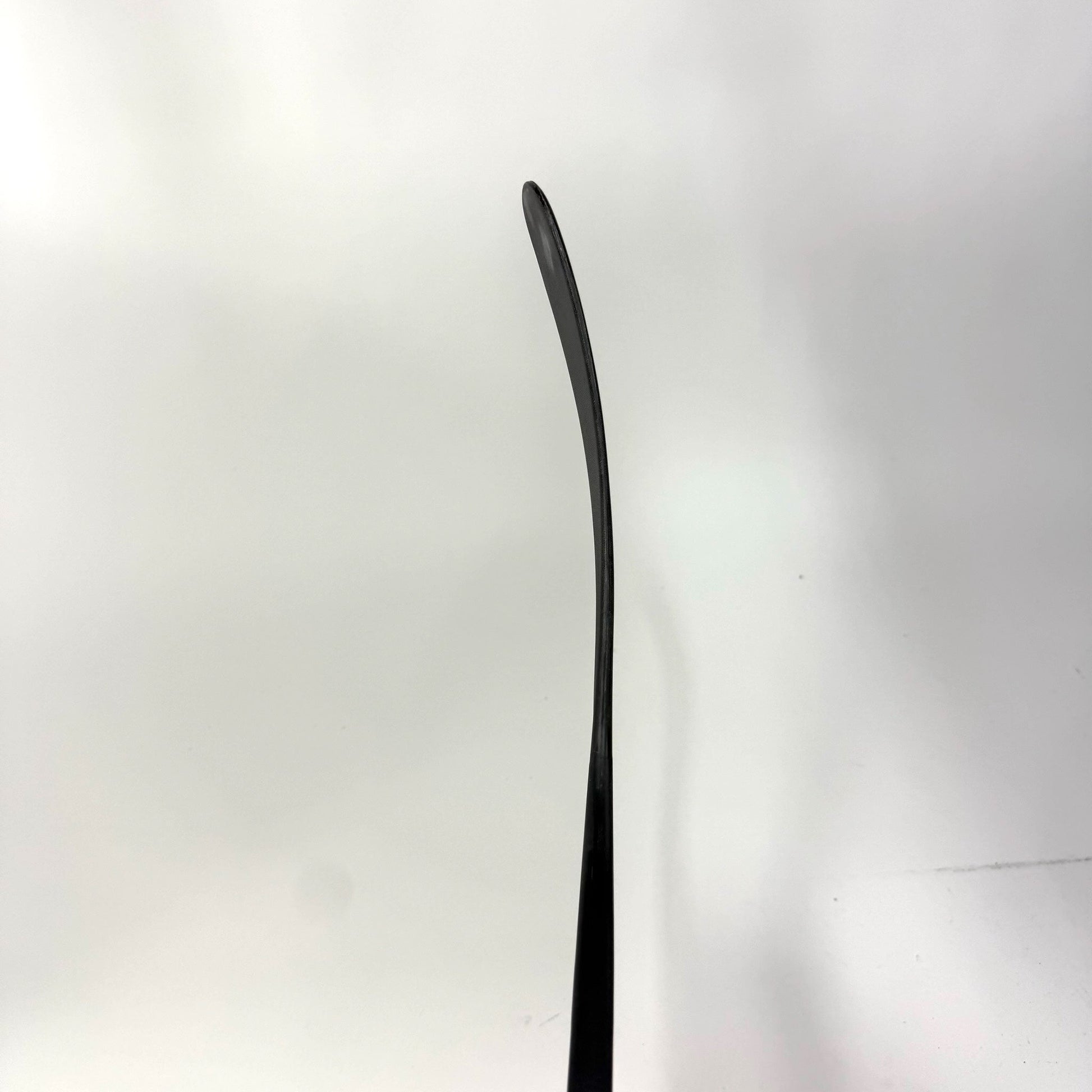 New Right CCM Tacks XF Ghost | 85 Flex P19 Curve Grip | J240 - Top Flight Hockey